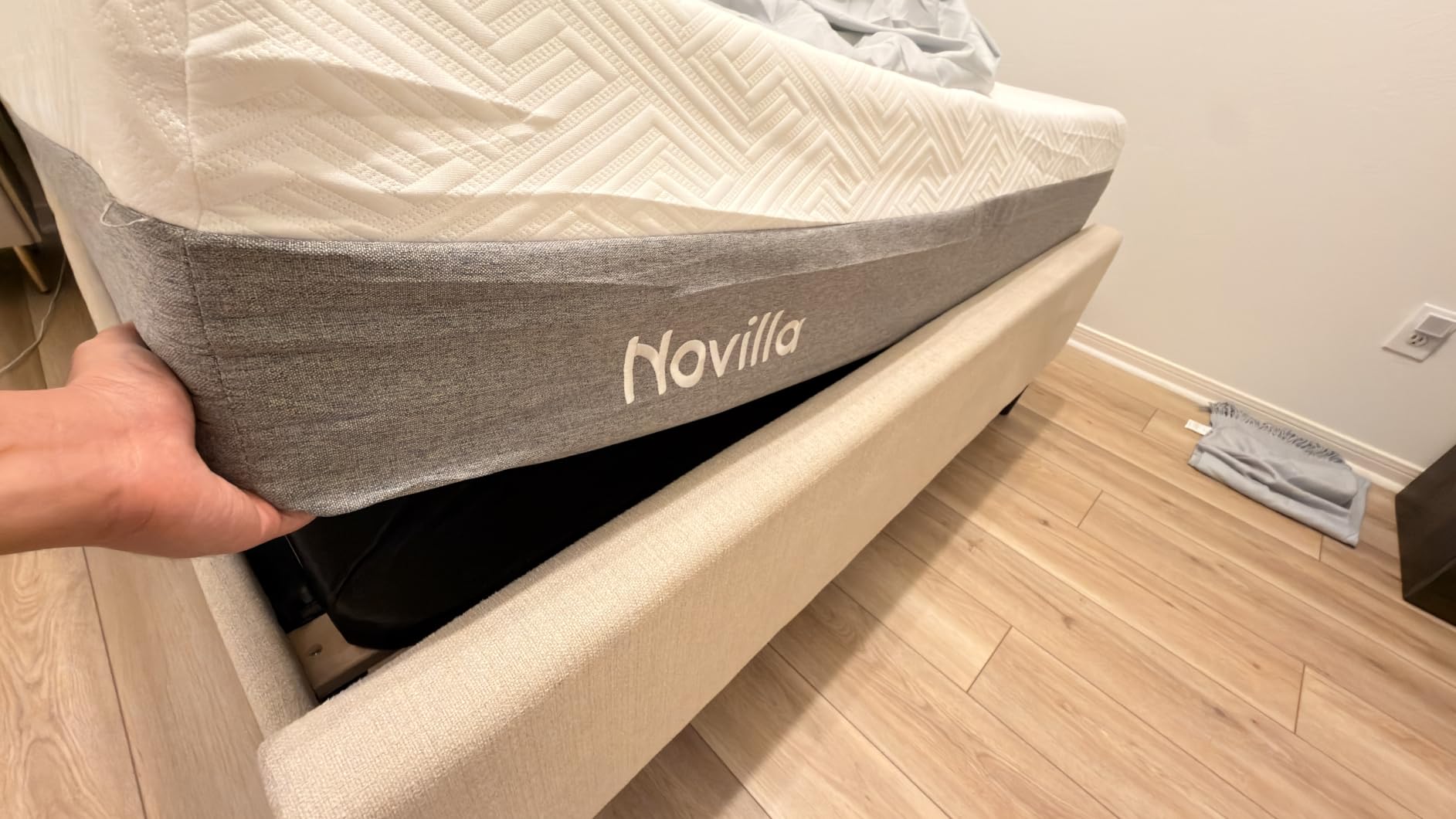 Novilla King Size Mattress, 12 Inch Gel Memory Foam King Mattress for Cool Night & Pressure Relief, Medium Plush Feel with Motion Isolating, Bliss customer photo 1