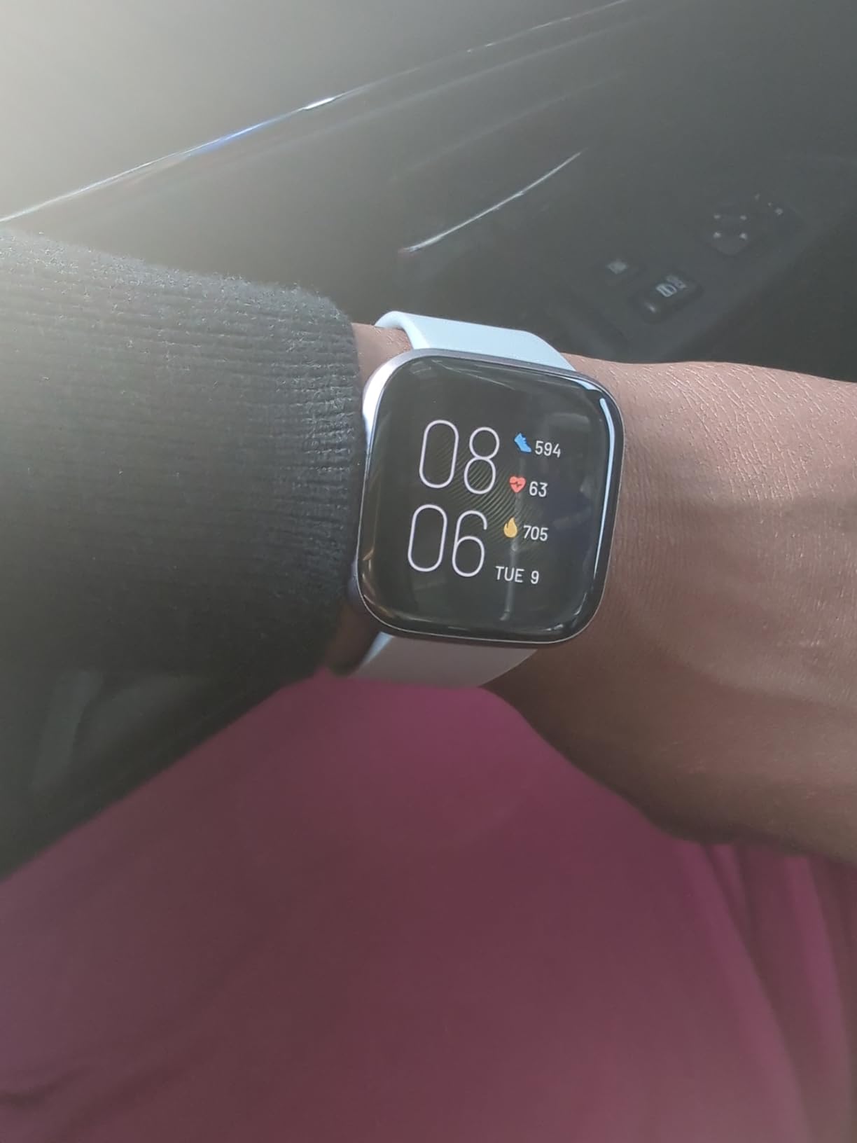 Fitbit Versa 2 Health & Fitness Smartwatch with Heart Rate, Music, Alexa Built-in, Sleep & Swim Tracking, Stone/Mist Grey, One S (Renewed) customer photo 1