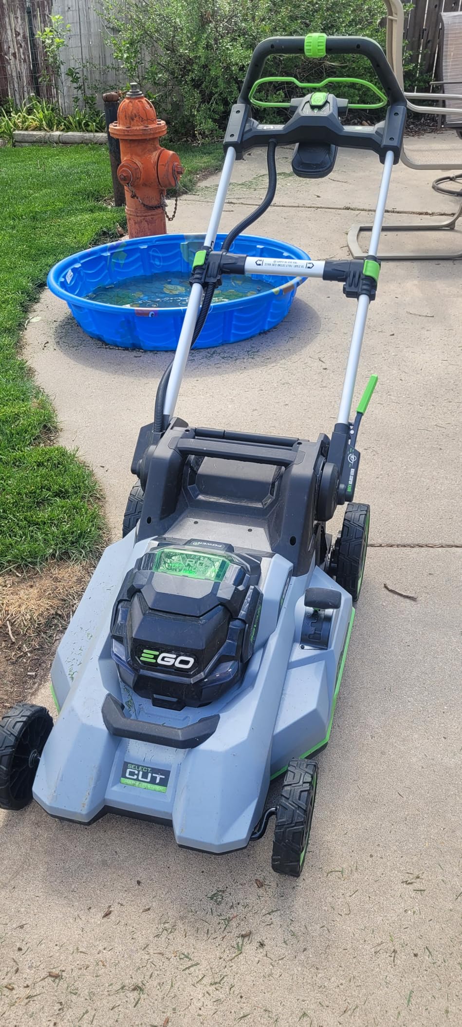 EGO POWER+ Electric Lawn Mower, Self-Propelled Cordless with Select Cut and Touch Drive, Includes 56V 7.5Ah Battery and Rapid Charger - LM2135SP customer photo 2
