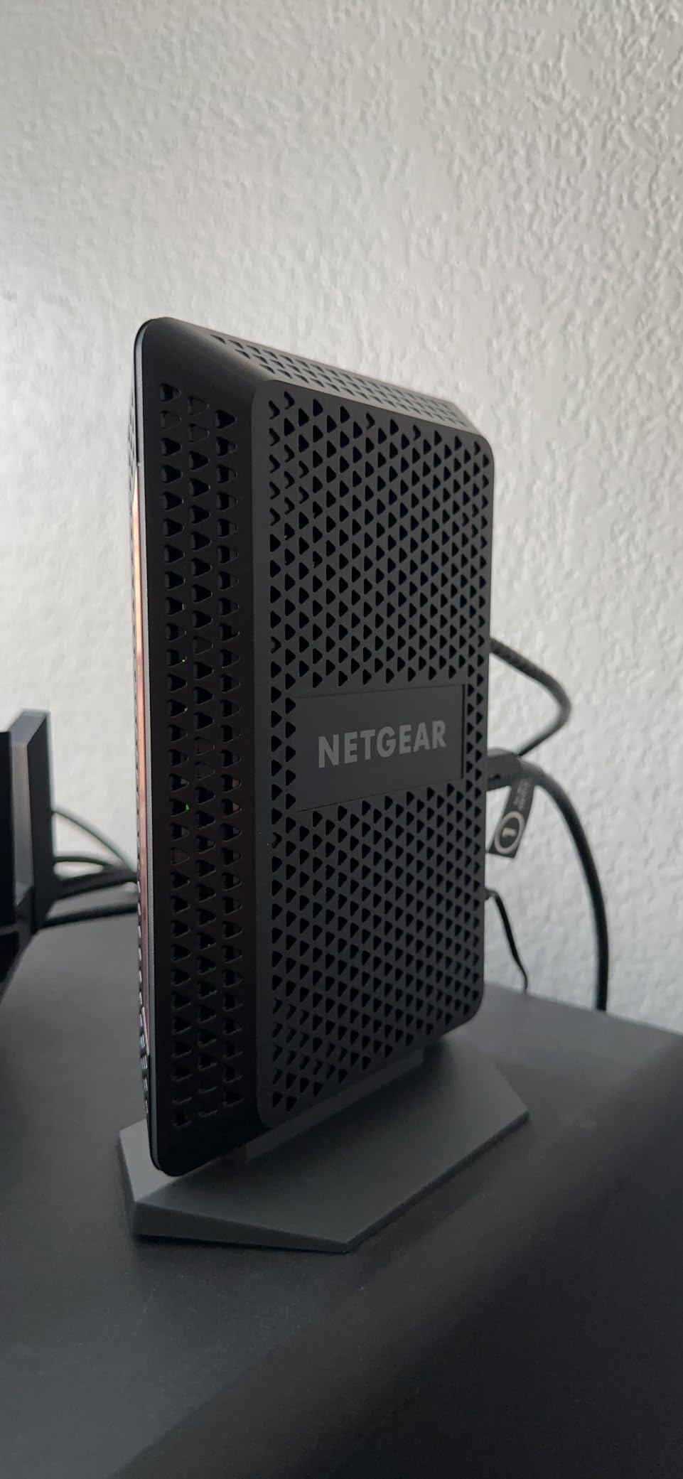 Netgear Nighthawk CM1100 DOCSIS 3.1 Cable Modem (Renewed) customer photo 2