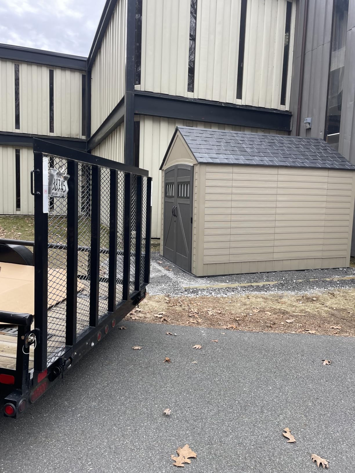 Rubbermaid 7 Foot by 7 Foot Weatherproof Outdoor Storage Shed for Garden Tools and Lawn Machinery Organization with Lockable Double Door Sandstone customer photo 1