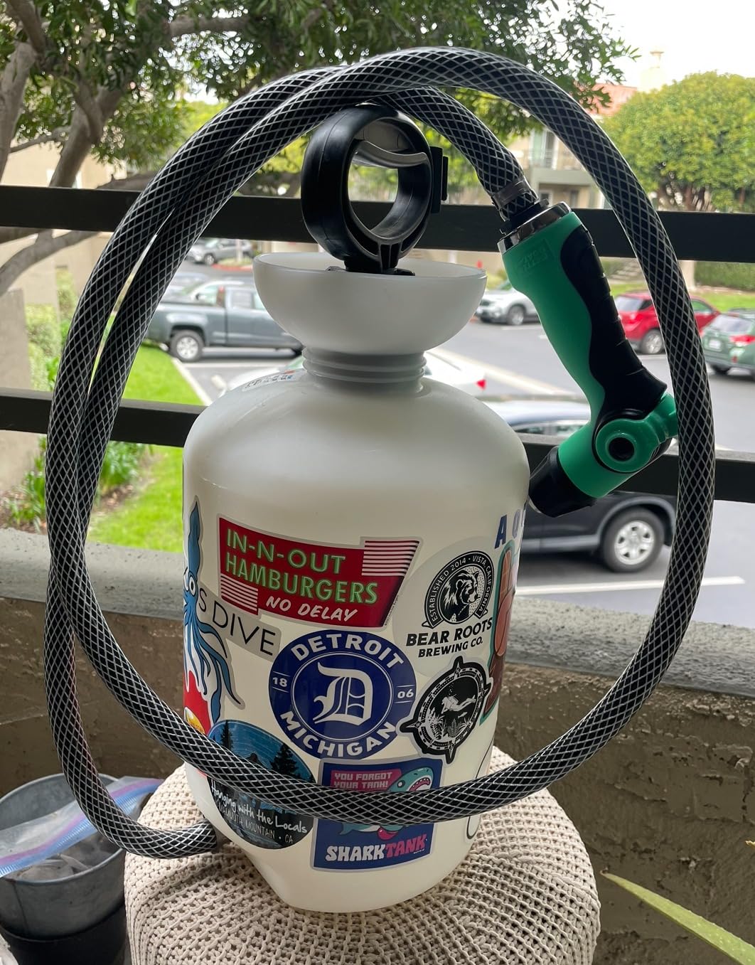 Pomo High Pressure 5L Portable Shower, Outdoor Shower, Camping Shower, Surf Rinse Kit, Beach Shower, Dog Wash, Hand Pump 45 PSI - No Power Needed! customer photo 1