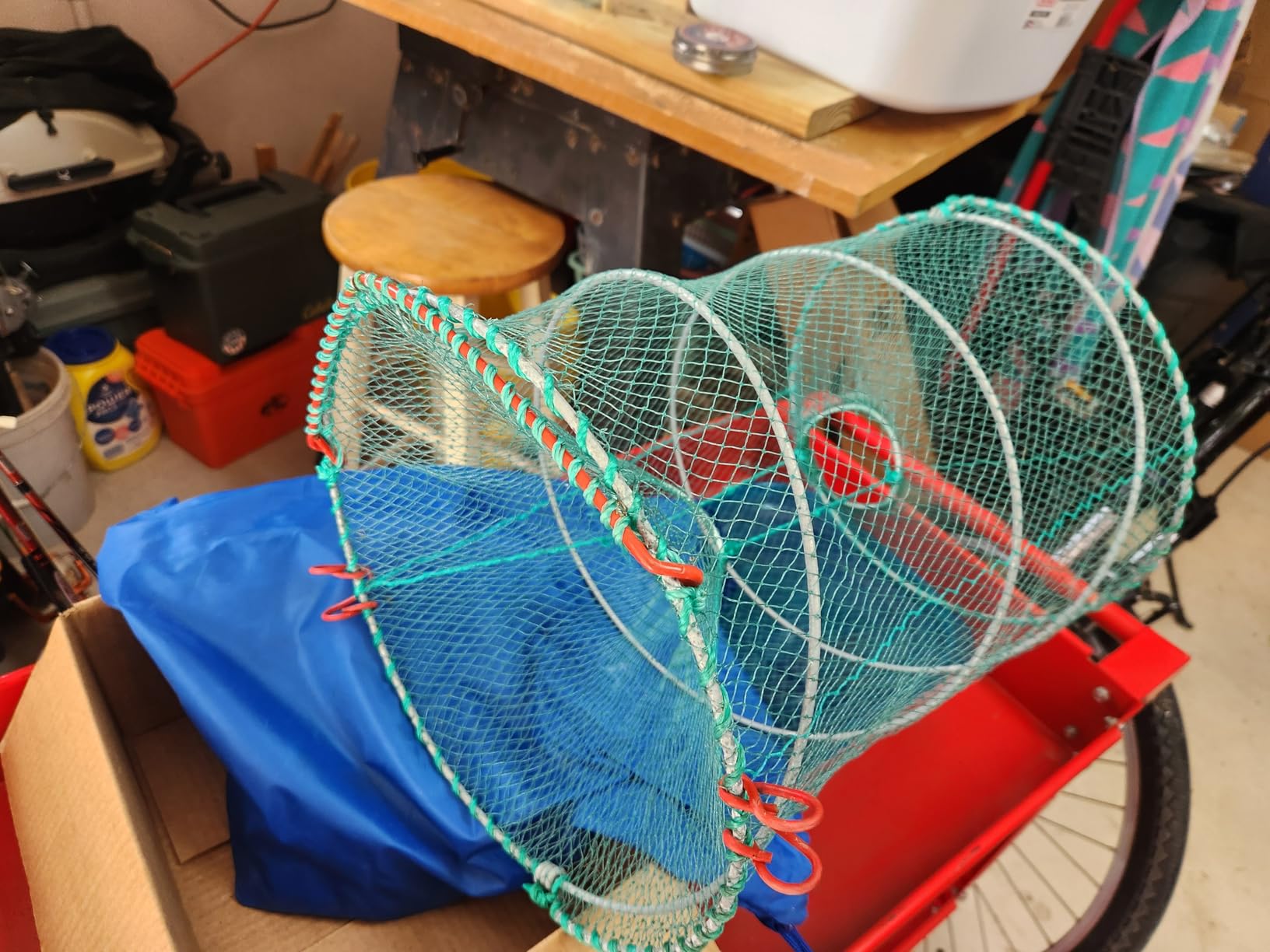 Drasry Foldable Fishing Trap for Bait Shrimp Crawfish Minnow Net Portable Accessories 11.8 x 11.8 x 15.7 (30cm x 40cm) 1/4 in Mesh Collapsible Fish Trap customer photo 2