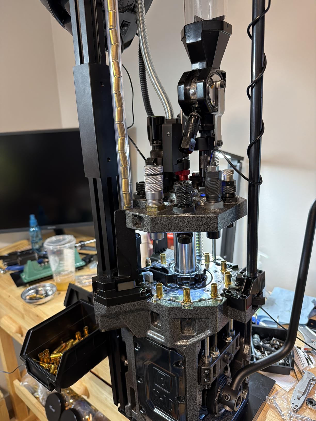 Frankford Arsenal X-10 Progressive Press with 10 Stations, Case Feeder, Automatic Rotating Shell Plate and Powder Measure, For Reloading and Gunsmithing customer photo 1