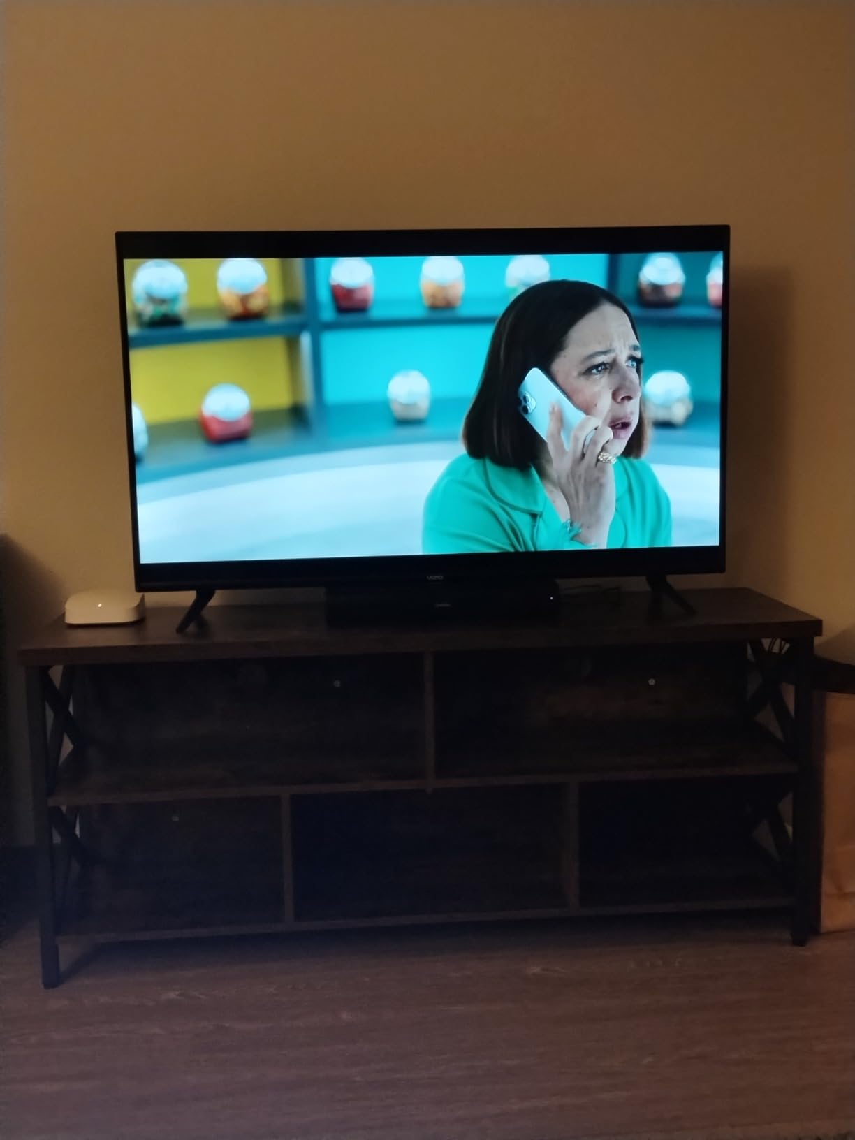 VIZIO 75-Inch V-Series 4K UHD LED Smart TV with Voice Remote, Dolby Vision, HDR10+, Alexa Compatibility (V755-J04, 2022 Model) customer photo 2