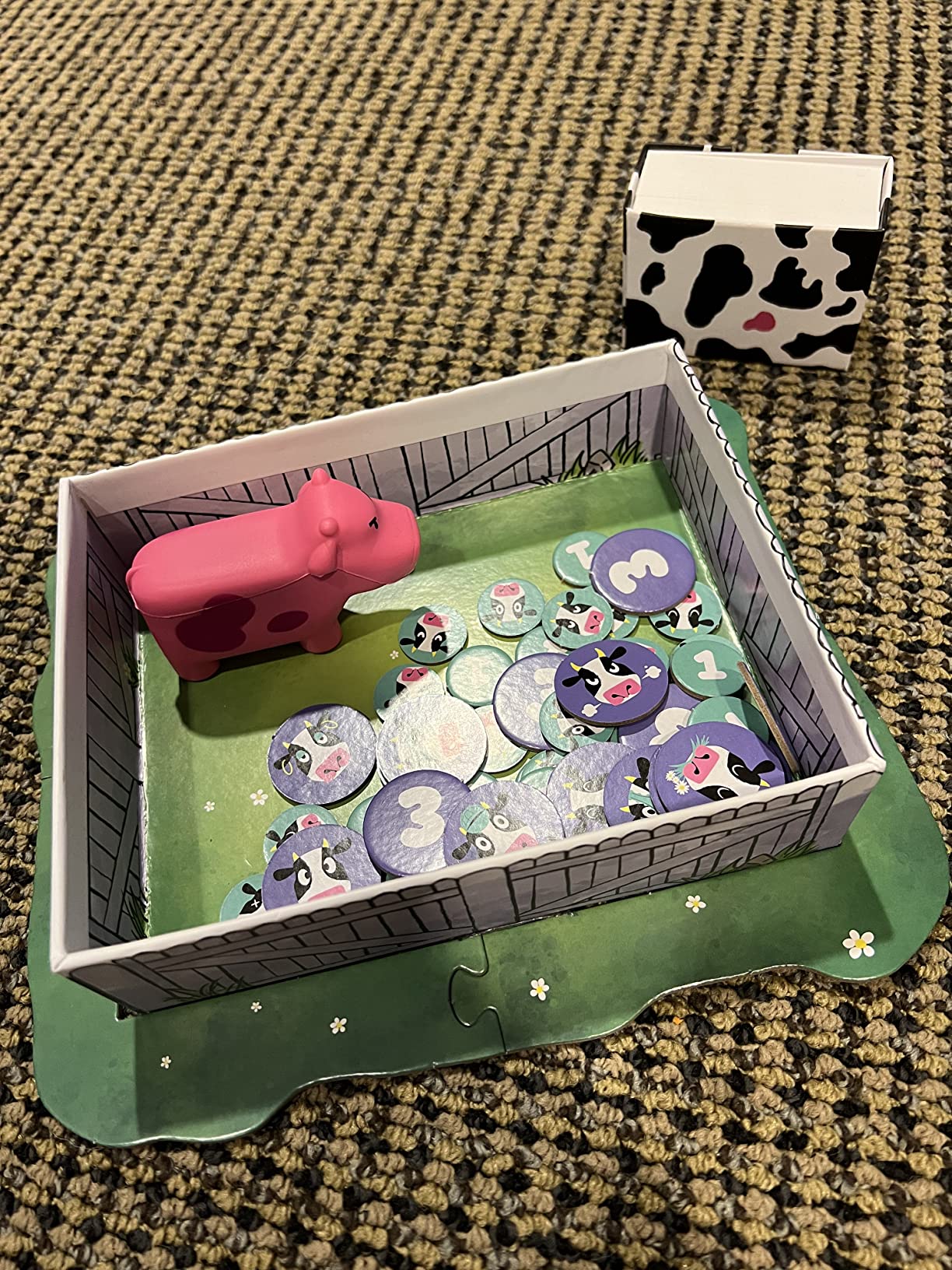 Herd Mentality: Udderly Funny Family Board Game | Easy & Fun for Big Groups of 4-20 Players | Includes 20 Extra Exclusive Questions customer photo 1