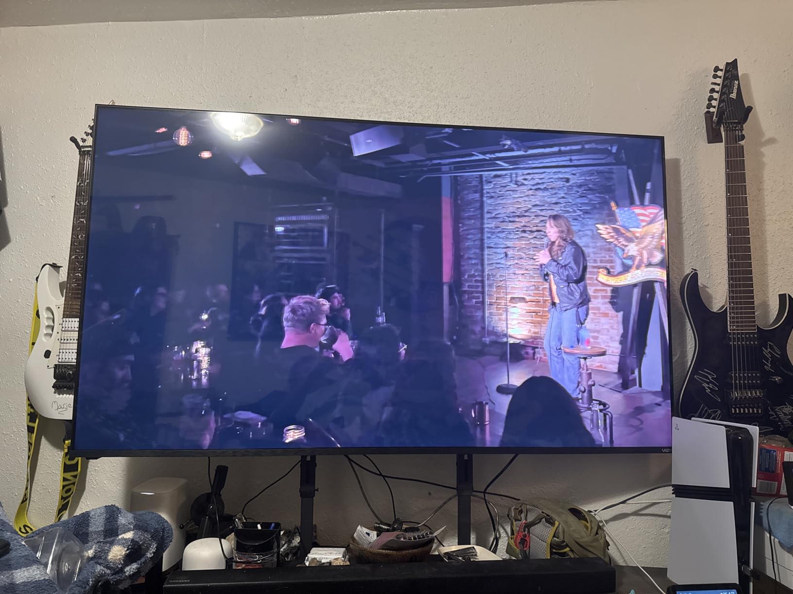VIZIO 55-Inch M-Series 4K QLED HDR Smart TV with Voice Remote, Dolby Vision, HDR10+, Alexa Compatibility, VRR with AMD FreeSync (M55Q6-J01, 2022 Model) customer photo 1
