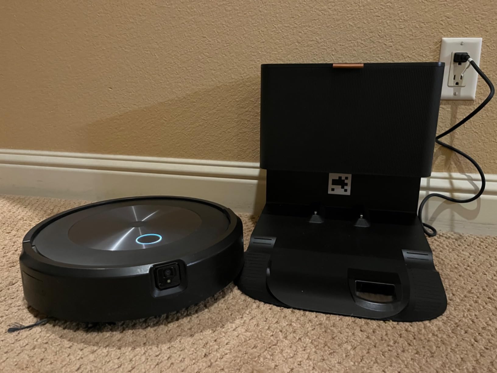 Roomba j7+ (7550) Self-Emptying Robot Vacuum - Uses PrecisionVision Navigation to Identify & Avoid Objects Like Socks, Shoes, & Pet Waste, Smart Mapping, Self-Empty for Up to 60 Days customer photo 2