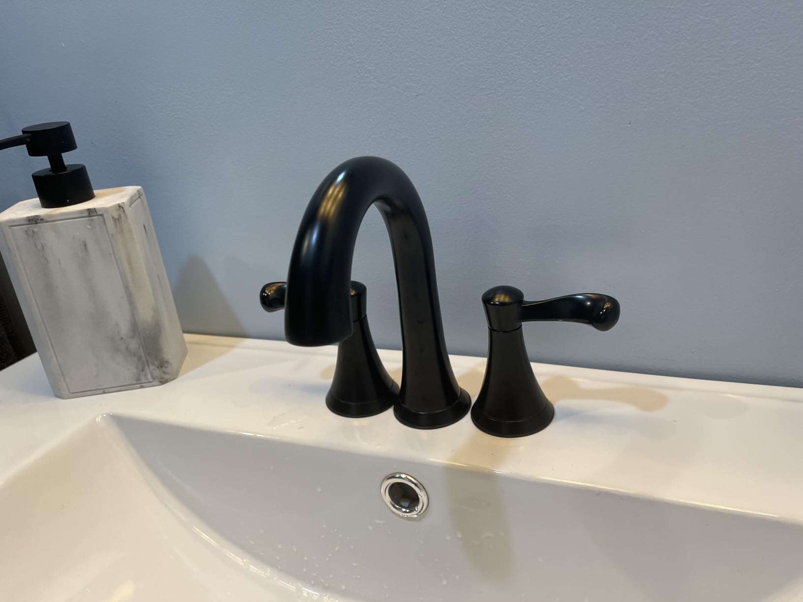 Delta Faucet Esato Widespread Bathroom Faucet Brushed Nickel, Bathroom Faucet 3 Hole, Bathroom Sink Faucet, Drain Assembly, SpotShield Brushed Nickel 35897LF-SP customer photo 2