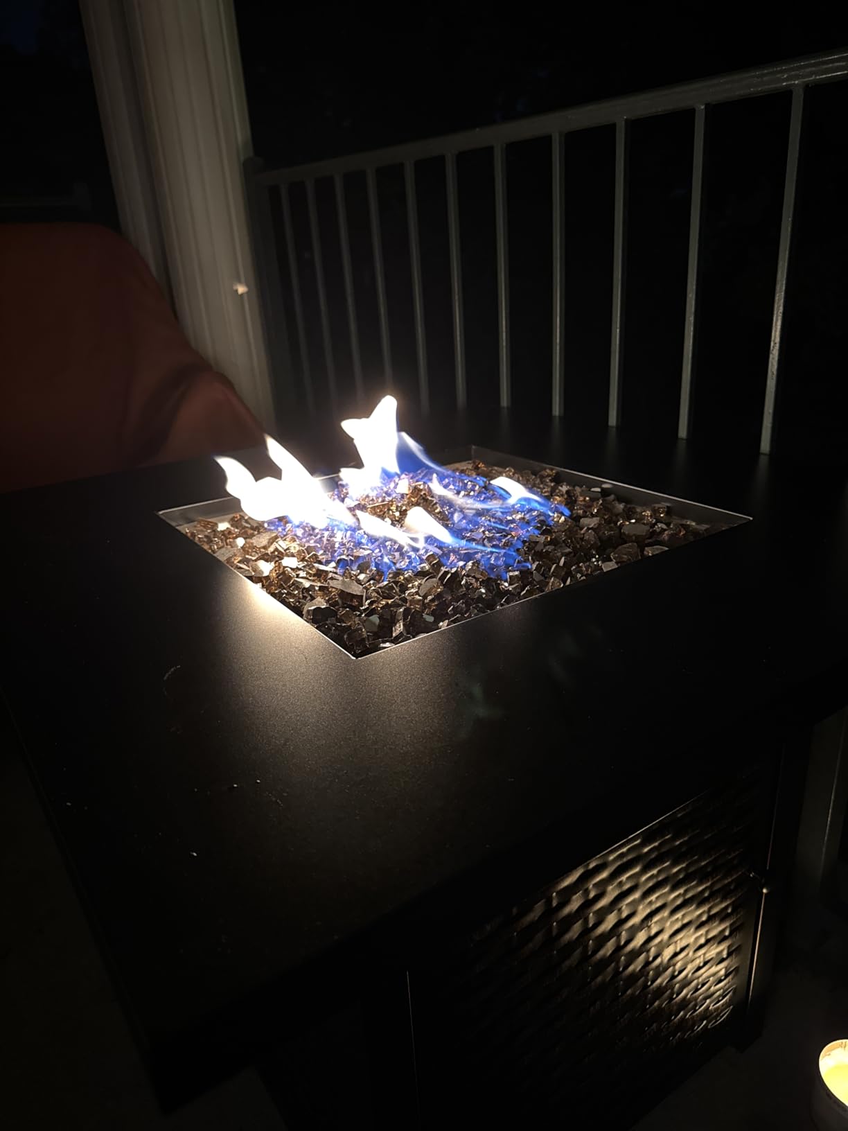 Ciays 28 Inch Propane Fire Pit CSA-Listed Outdoor Fire Pit Table, 50,000 BTU Steel Gas Fire Pits with Lid and Lava Rock, Add Warmth and Ambience to Parties On Patio Deck Garden, Black customer photo 2