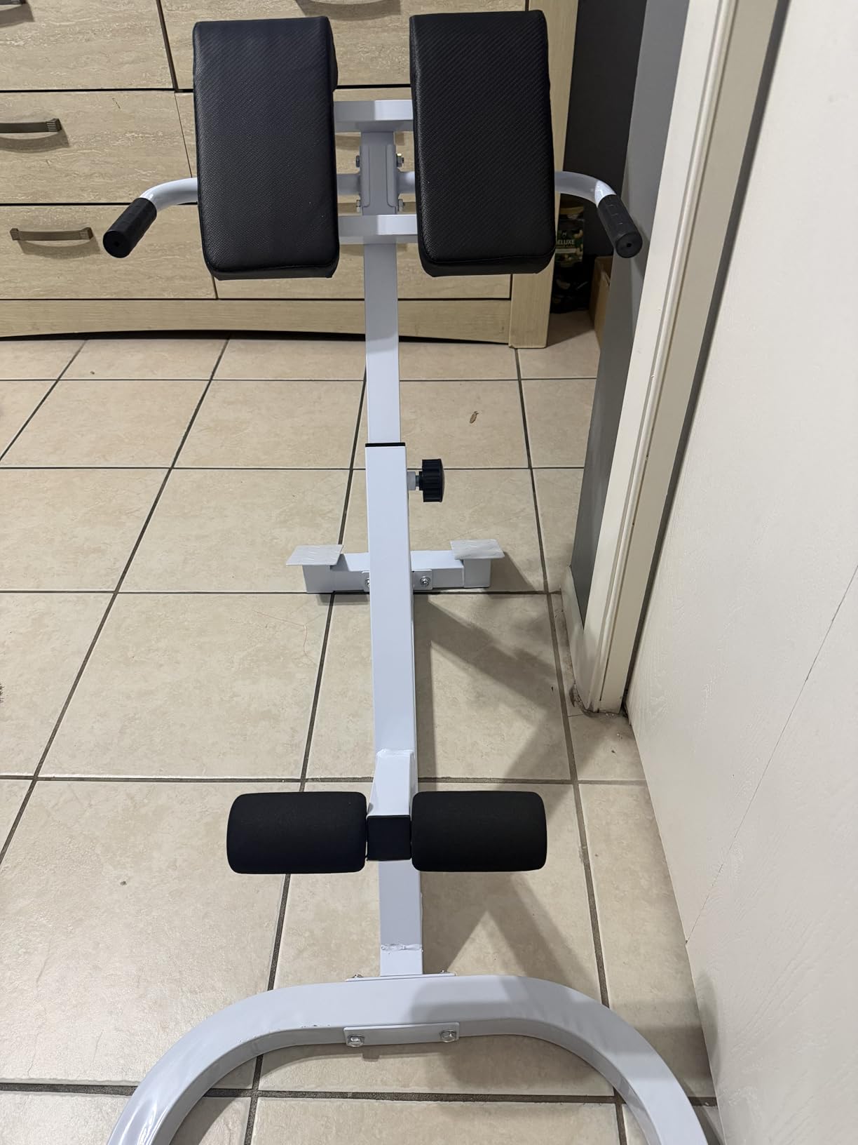Roman Chair Back Extender - Angle & Height Dual Adjustable Hyperextension Bench for Home Gym - Adjustable Back Exercise Machine Fitness Equipment customer photo 1