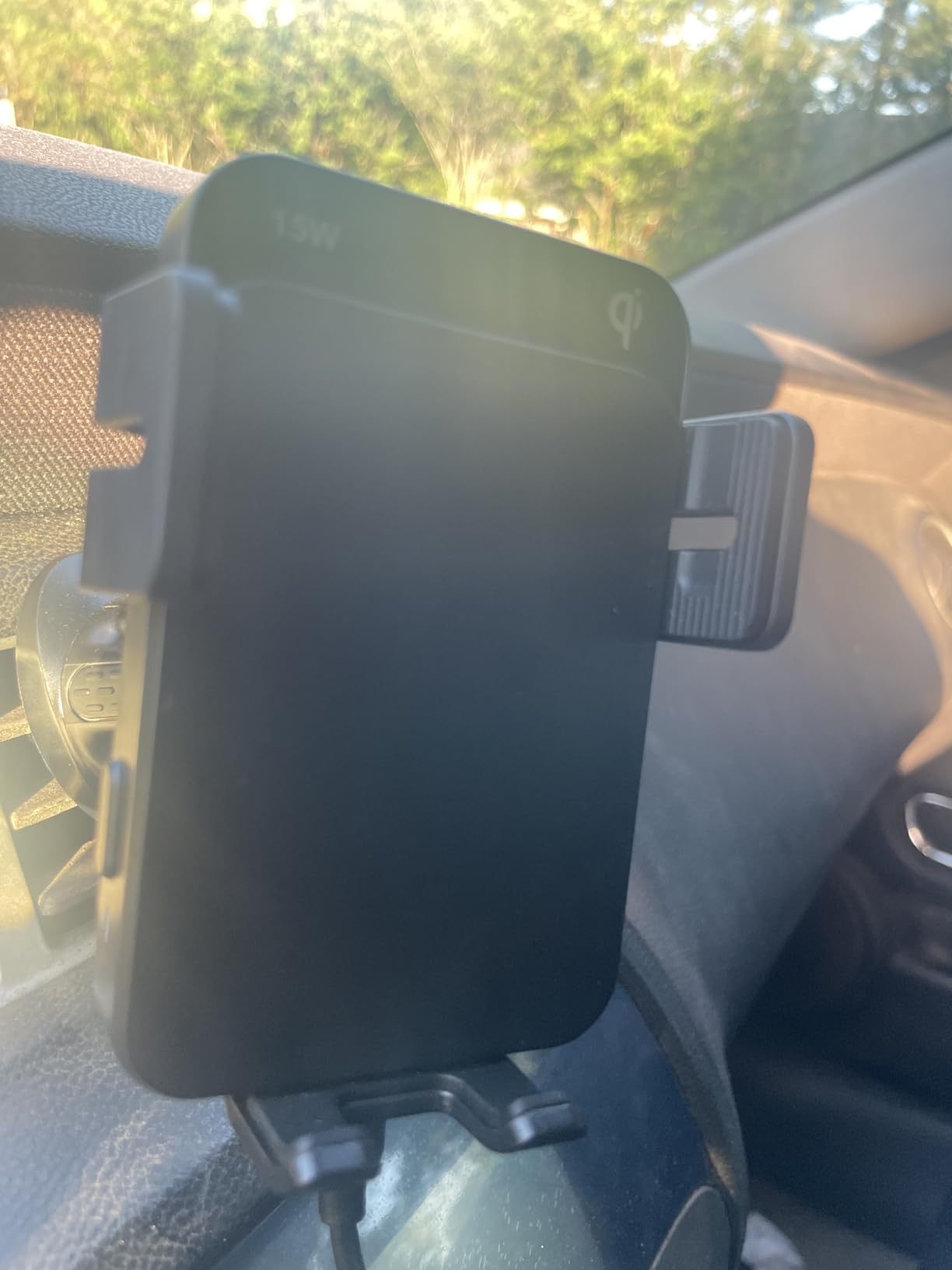 MOKPR Wireless Car Charger, Auto-Clamping 15W Fast Charging customer photo 1