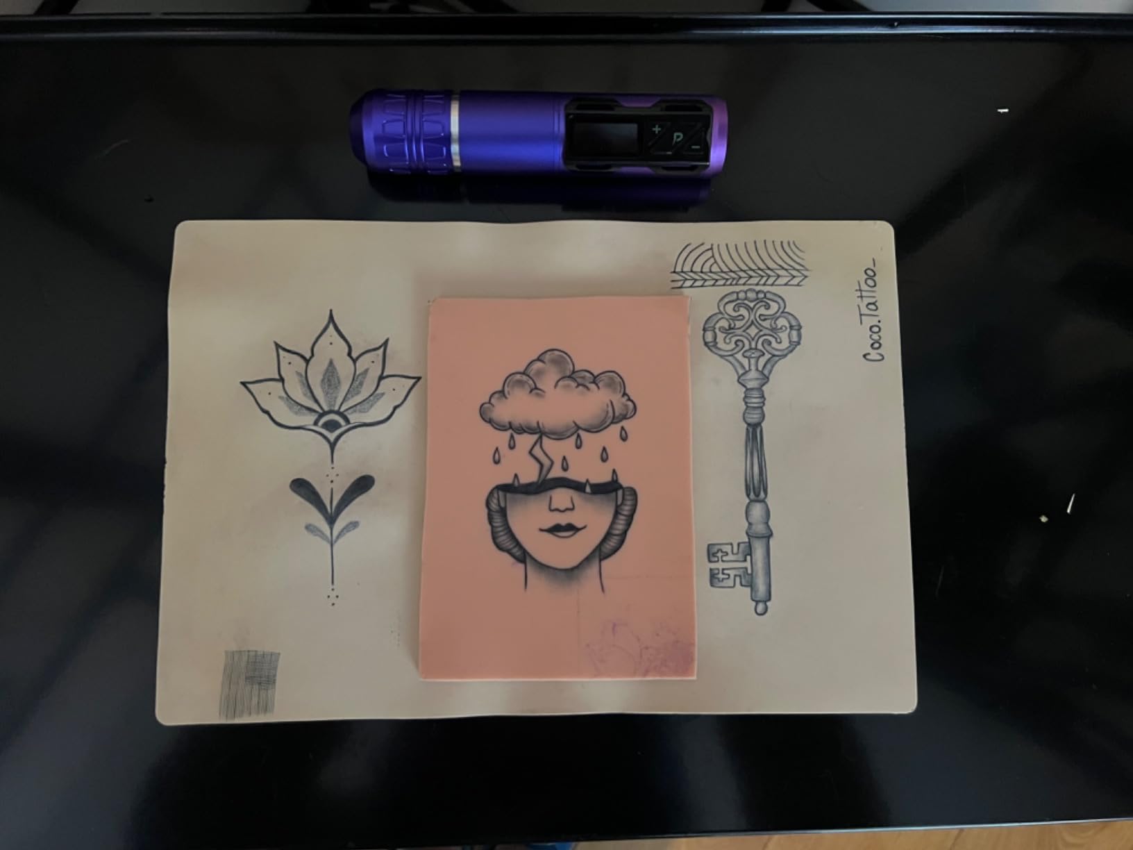 EZ Tattoo Gun Kit - Wireless Tattoo Machine Kit Complete with Rotary Tattoo Machine Pen, 20Pcs Tattoo Cartridge Needles, 1800mAh Power Supply Battery and 8 Color Tattoo Inks (P2S Purple) customer photo 2