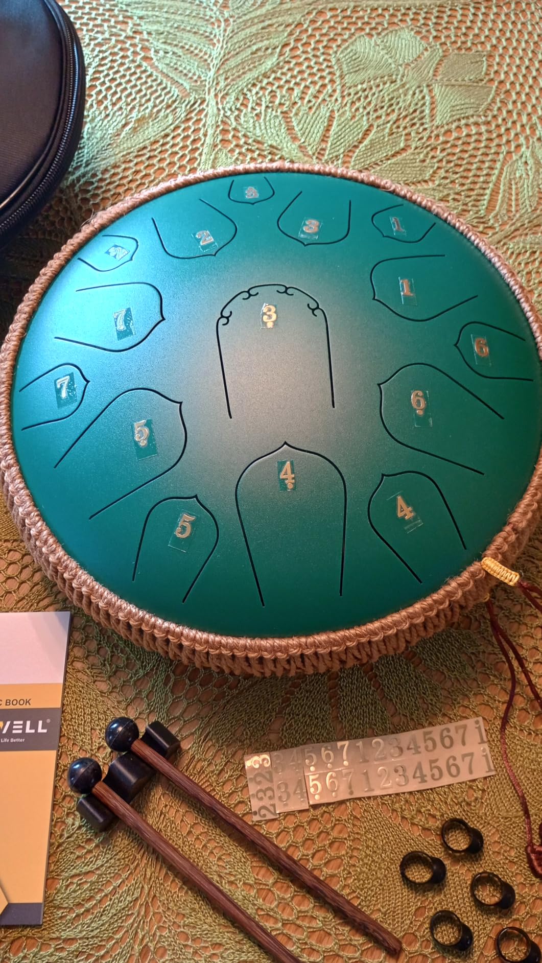 Steel Tongue Drum - HOPWELL 15 Note 14 Inch Tongue Drum - Hand Pan Drums with Music Book, Steel Handpan Drum Mallets and Carry Bag, D Major (Black) customer photo 2