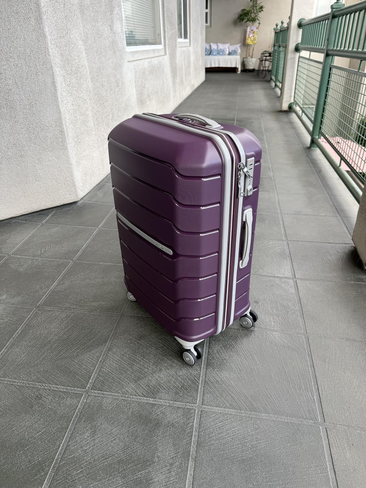 Samsonite Freeform Medium Luggage with Dual 360 Spinner Wheels - Checked Suitcase - TSA Lock, Airline-Approved - Lightweight Durable Polypropylene Expandable Hardshell - Amethyst Purple customer photo 1