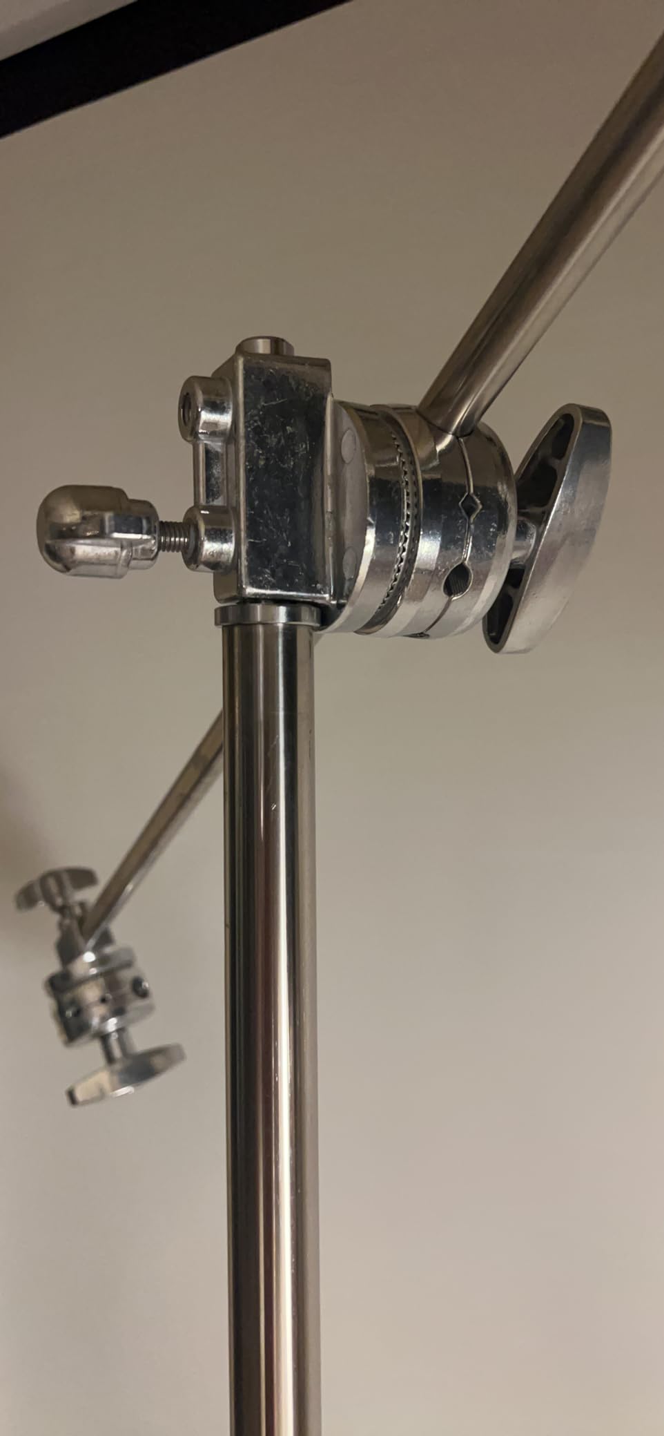 C Stand With Boom Arm - Photography Light Stand, Max Height 10.5ft/320cm, 4.2ft/128cm Holding Arm, Stainless Steel Heavy Duty Silver (CXJH01) customer photo 2