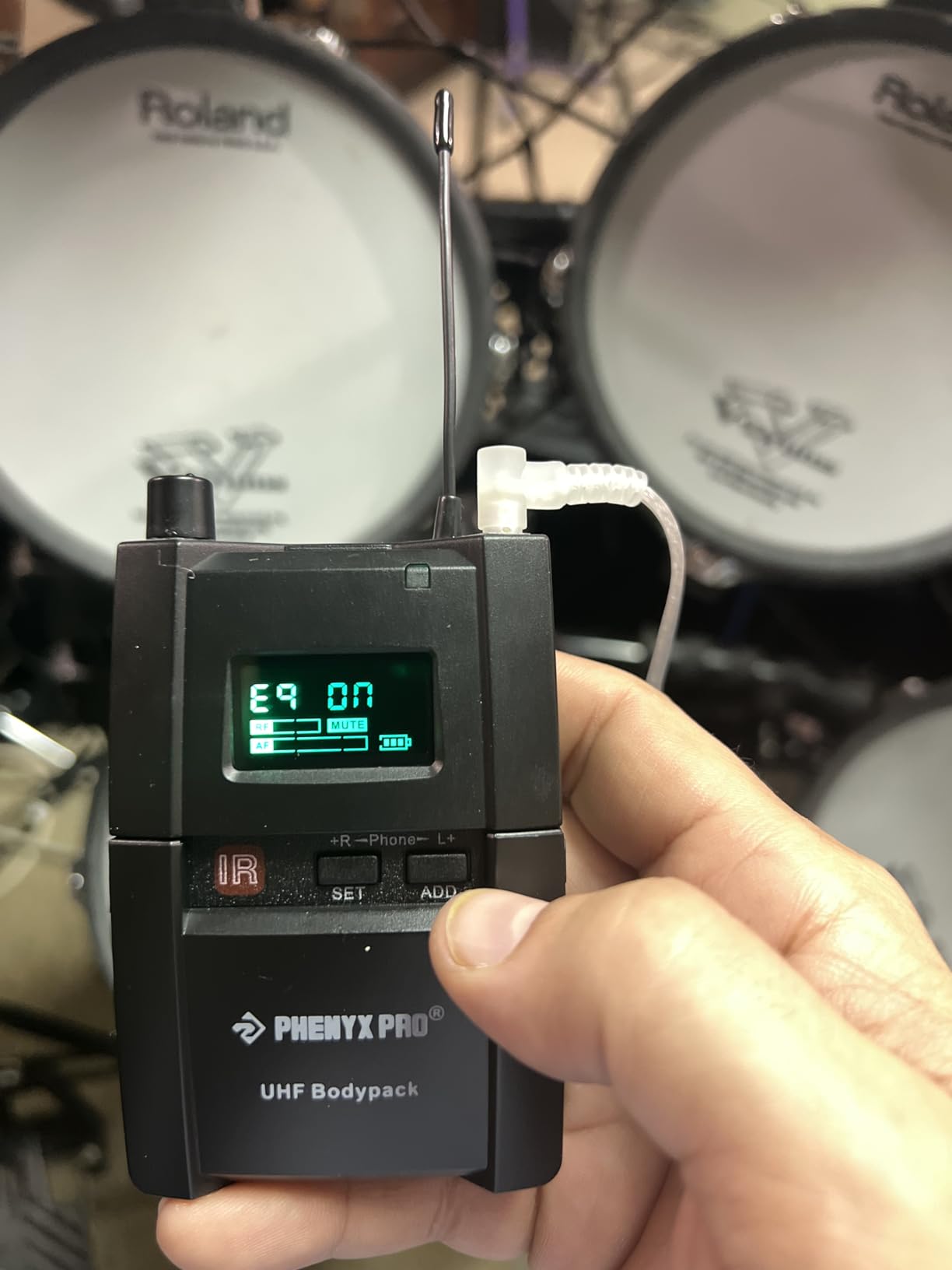 Phenyx Pro Wireless in-Ear Monitor System, Stereo IEM System with Rack Mount Kit, 89 Frequencies, 900MHz UHF Band, 164ft Range, Suitable for Stage & Studio (4 Bodypacks with Transmitter) customer photo 1