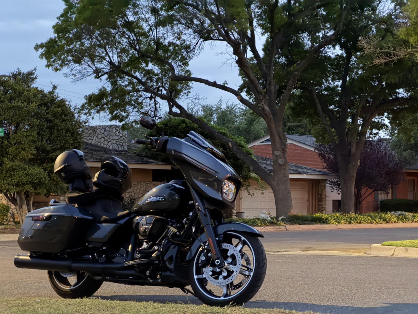 Motorcycle Cover Storage for Touring Models Harley Davidson Road King, Road Glide, Street Glide, Electra Glide, Heritage Classic, Low Rider-ST, and Most Motorcycles Gray customer photo 1