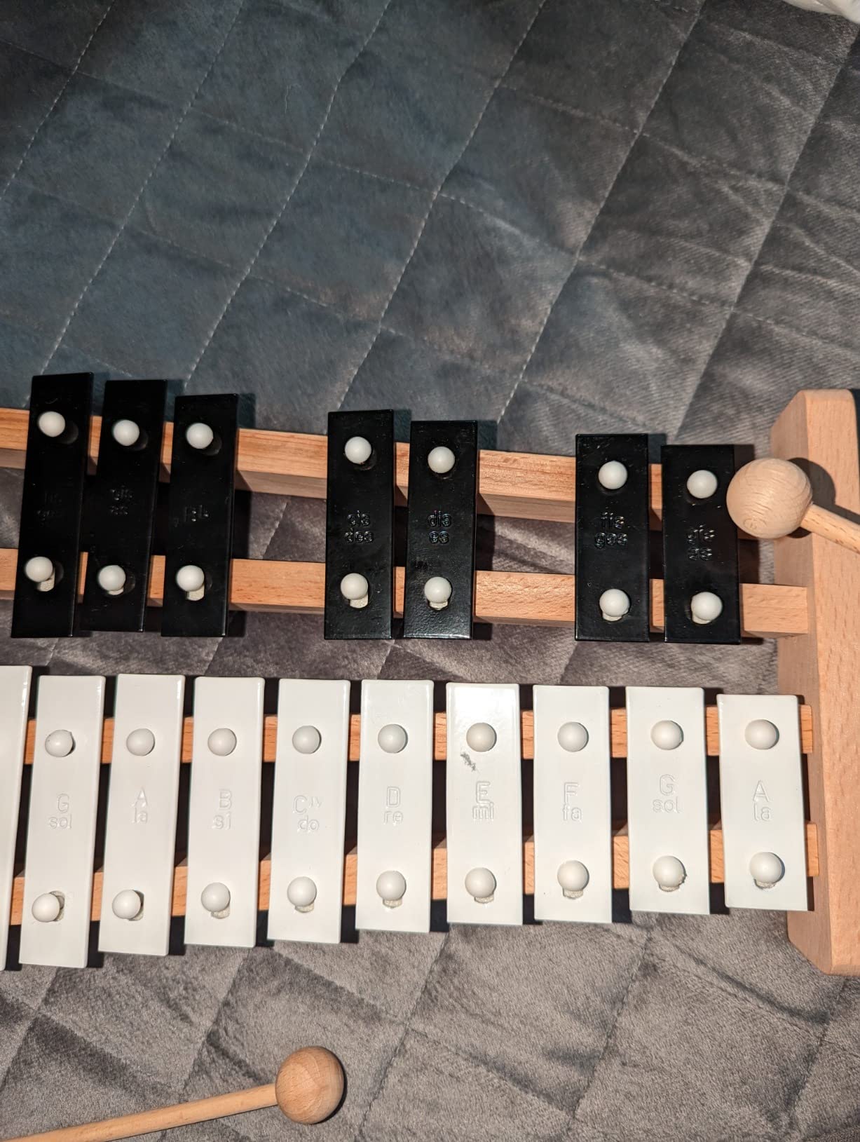 MINIARTIS Glockenspiel Xylophone | Full Size Glockenspiel Xylophone 27 Note Metal Keys for Adults & Kids | Percussion Musical Instrument Includes 2 Wooden Beaters and Carry Case customer photo 1