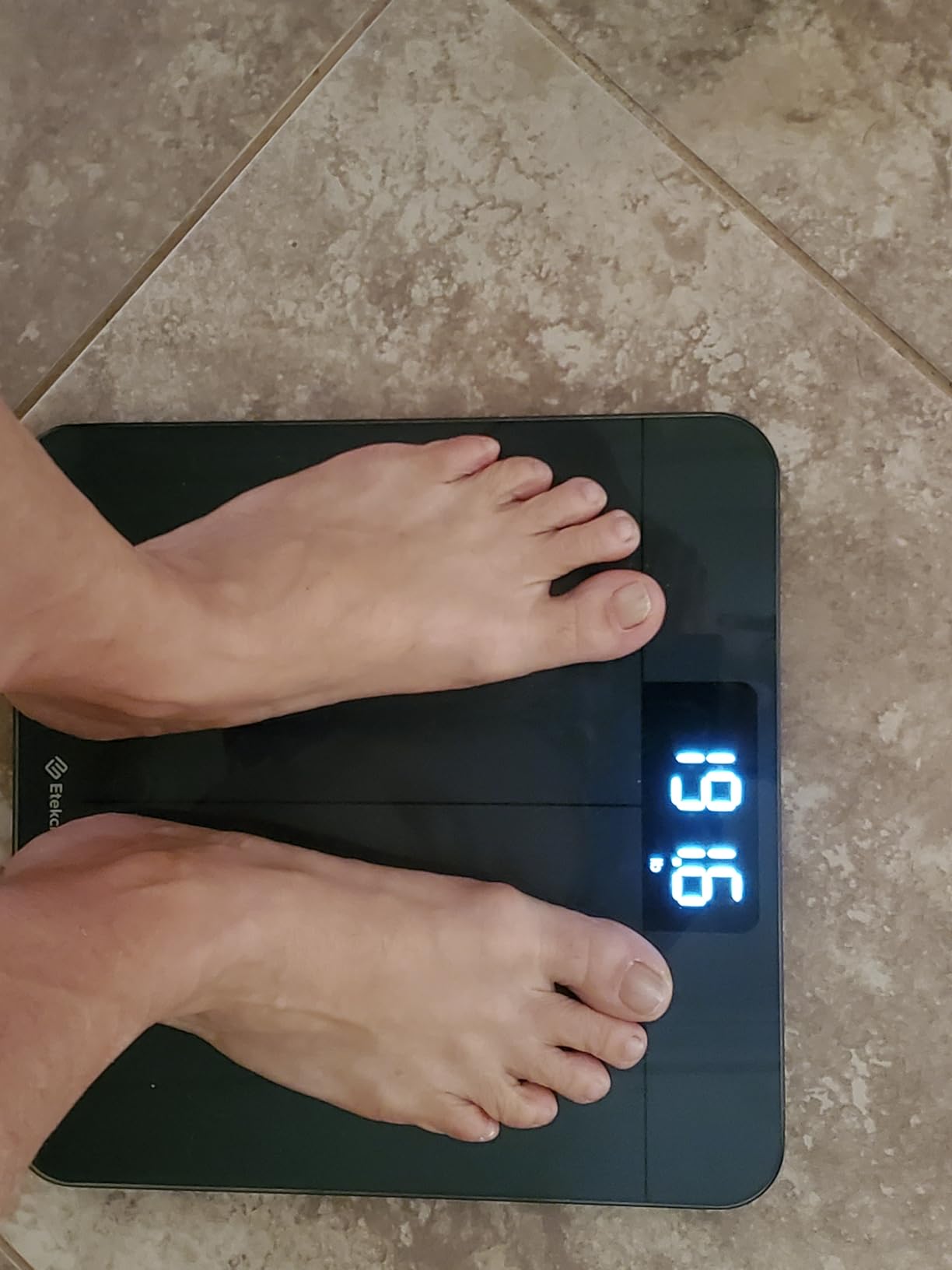 Etekcity Scale for Body Weight, Digital Bathroom Scales for People, Most Accurate to 0.05lb, Bright LED Display & Large Clear Numbers, Upgraded Quality for the Elderly Safe Home Use, 400 lbs customer photo 1