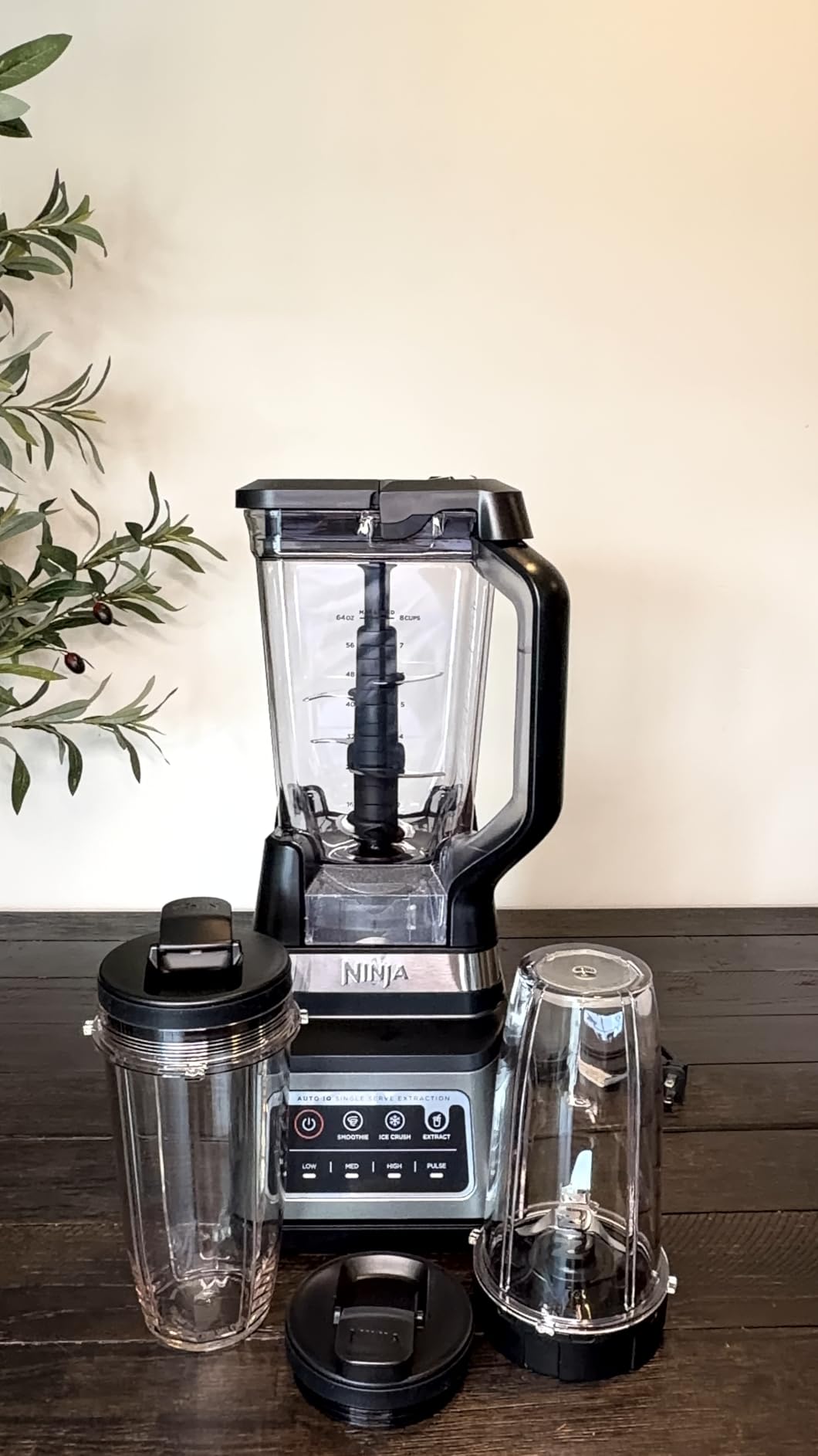 Ninja Professional Plus DUO Blender (BN751) | 1400 Peak Watts, 3 Auto-IQ Programs | 72-oz. Total Crushing Pitcher & (2) 24 oz. To-Go Cups | Black customer photo 1