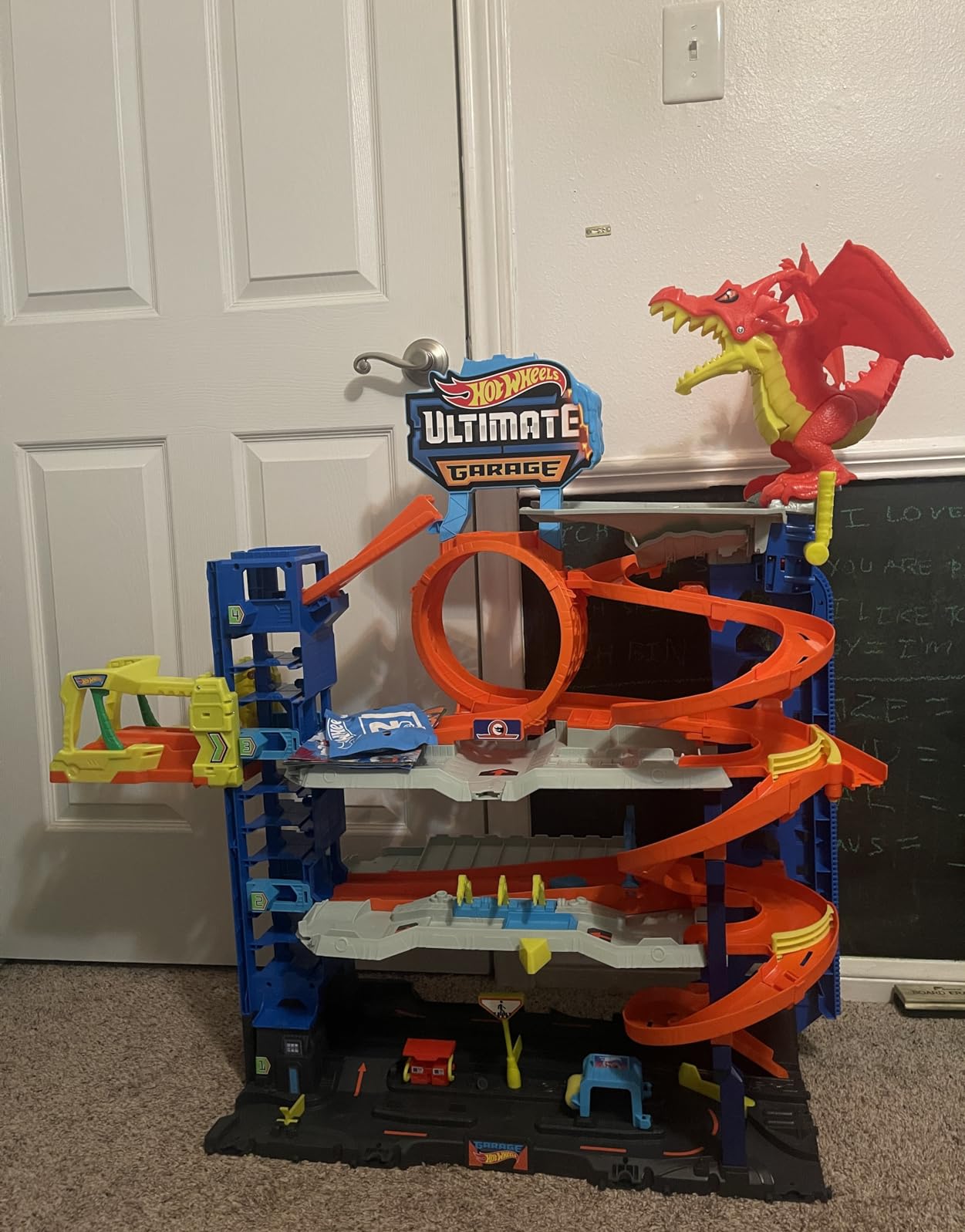 Hot Wheels City Ultimate Garage Track Set with 2 Die-Cast Toy Cars & Car-Eating Dragon, Stores 50+ Vehicles, 4 Levels customer photo 2