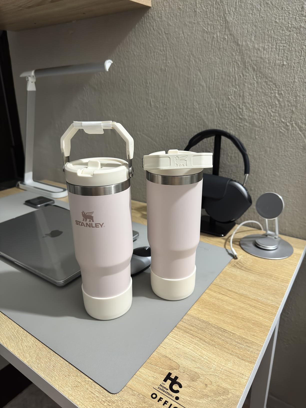 Stanley IceFlow Flip Straw Tumbler with Handle 30 oz | Twist On Lid and Flip Up Straw | Leak Resistant Water Bottle | Insulated Stainless Steel | Rose Quartz customer photo 1