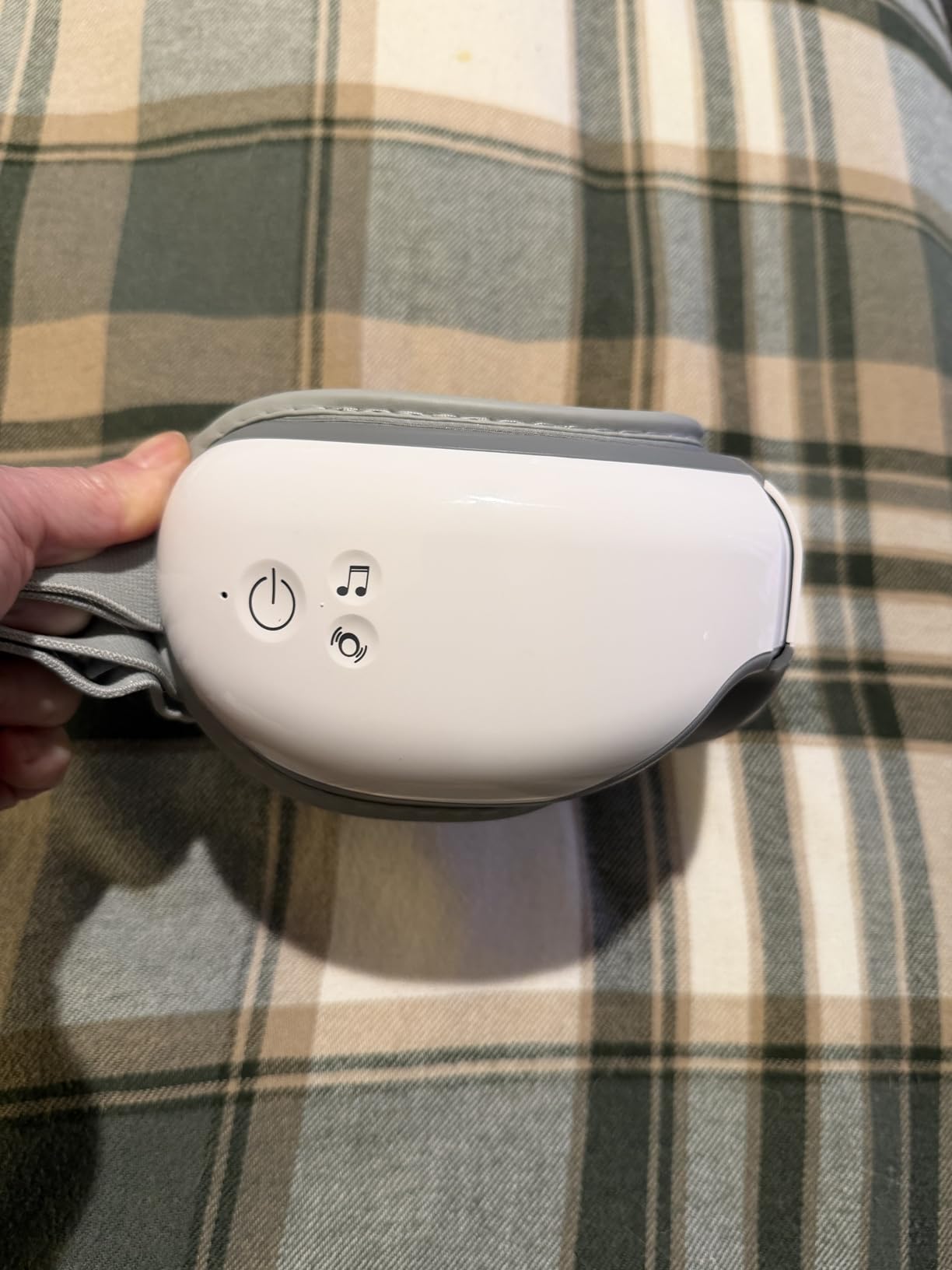 RENPHO Eyeris Smart Eye Massager with App Control, Fathers Day Birthday Gift for Husband Dad, FSA Eligible HSA Eye Mask with Heat for Head Tension Dry Eyes, Wireless Music customer photo 2