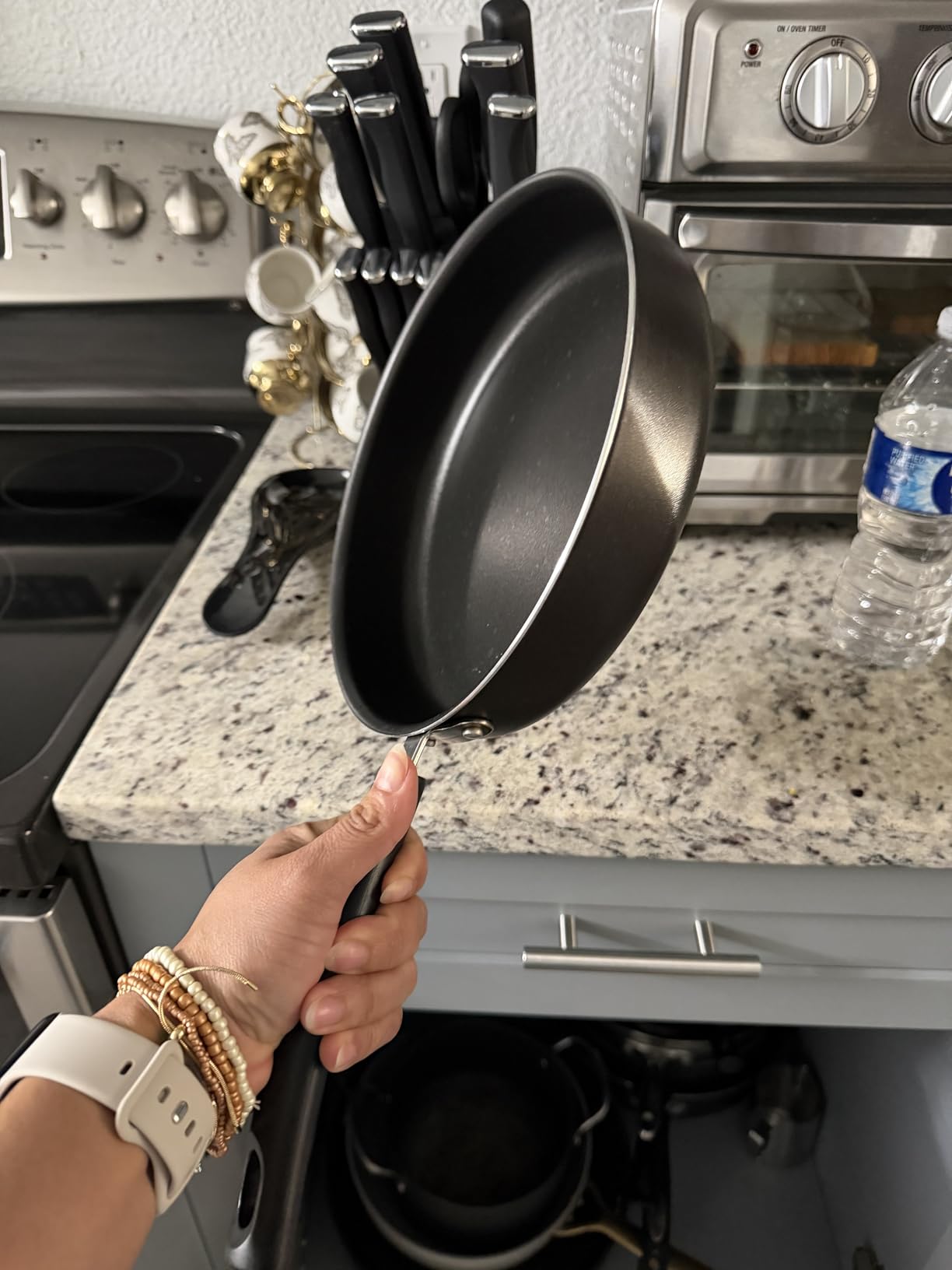 Primaware 15-Piece Non Stick Cookware Set with Lids and Utensils, Aluminum Nonstick Pots and Pans Kitchen Set (Storm) customer photo 2