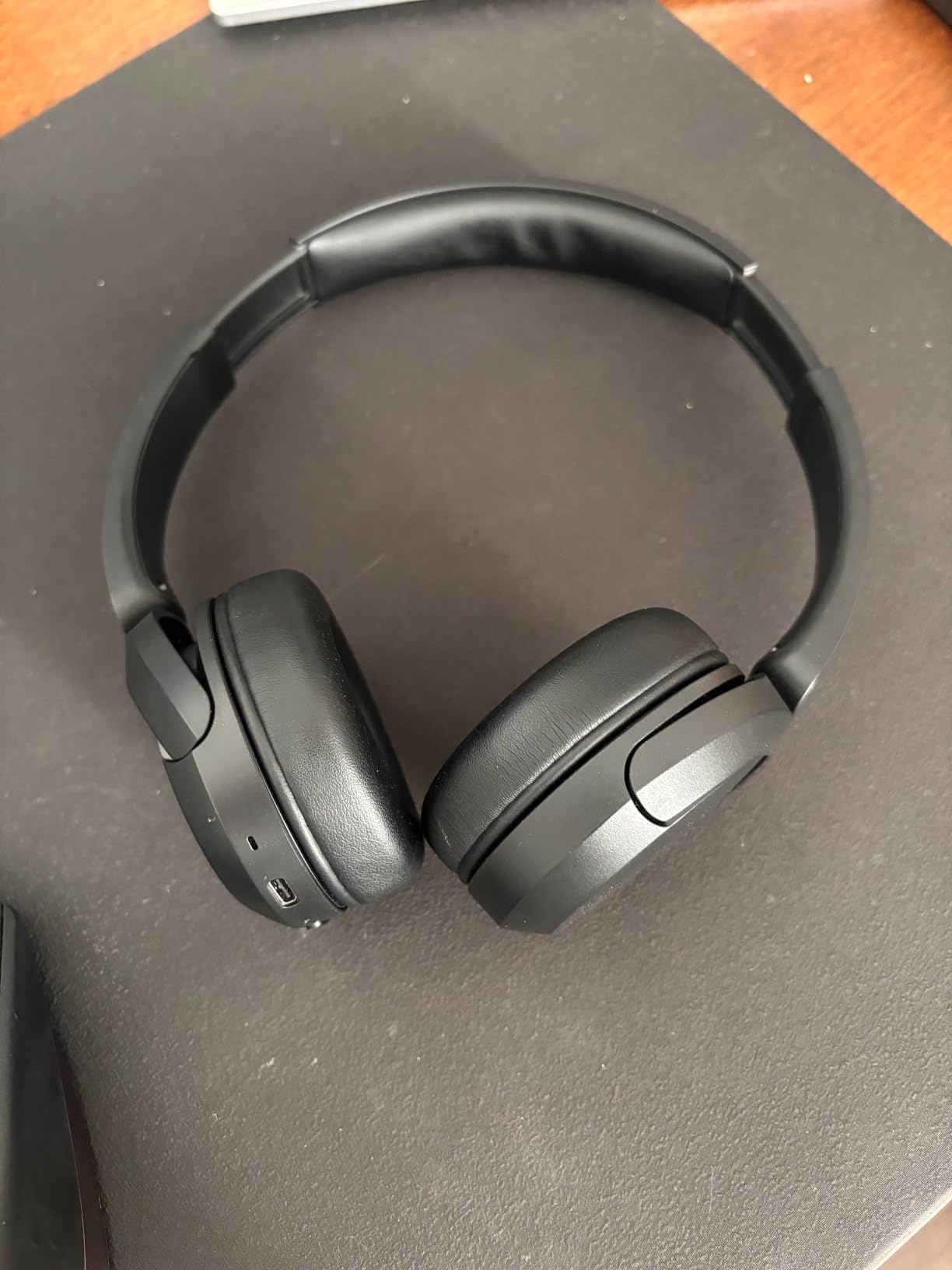 Sony WH-CH520 Wireless Headphones Bluetooth On-Ear Headset with Microphone and up to 50 Hours Battery Life with Quick Charging, Cappuccino customer photo 1