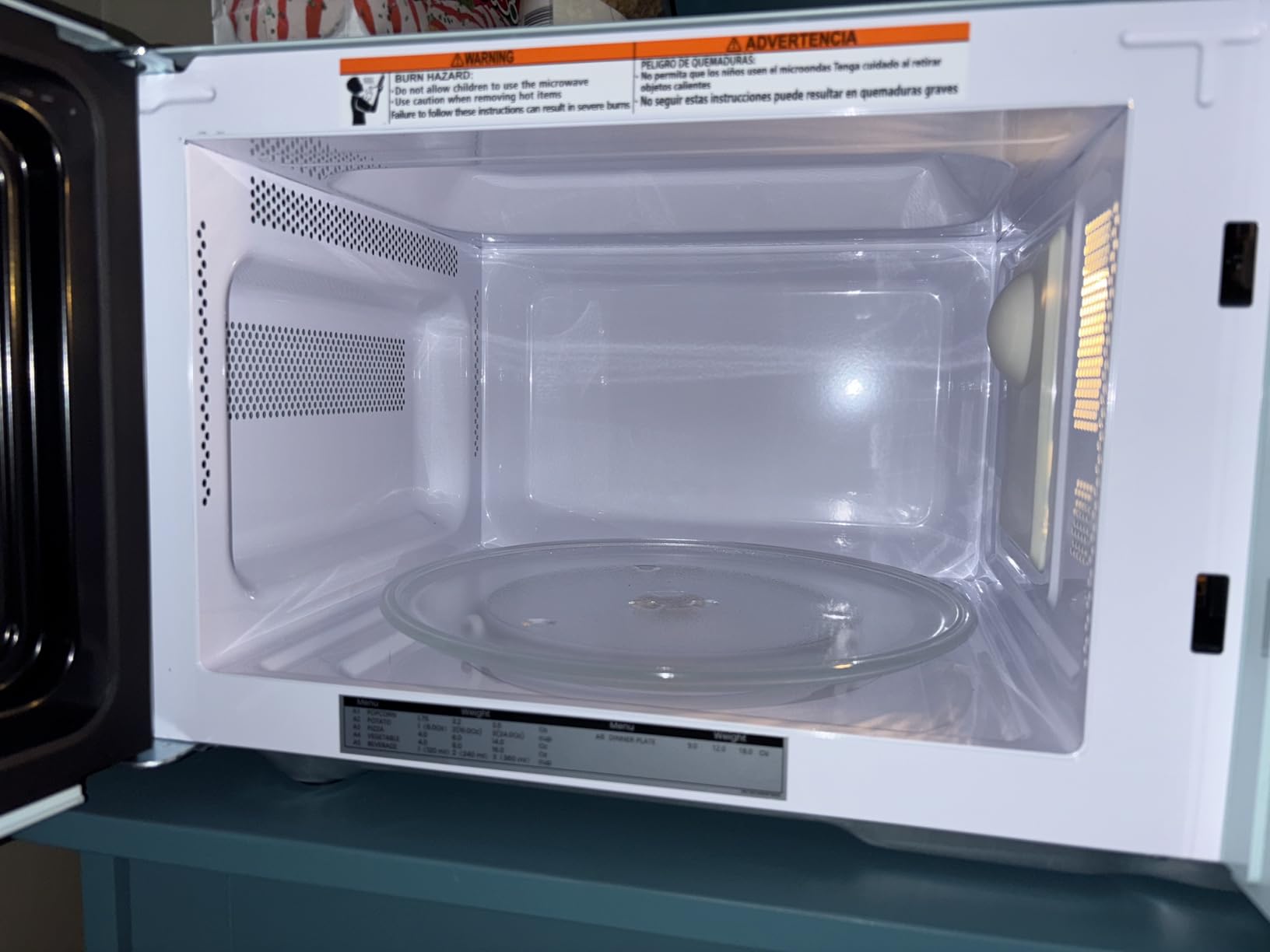 COMFEE CMO-C20M1WB Countertop Microwave Oven with 11 power levels, Fast Multi-stage Cooking, Turntable Reset Function, Speedy Cooking, Weight/Time Defrost, Memory function, Children Lock, 700W customer photo 2