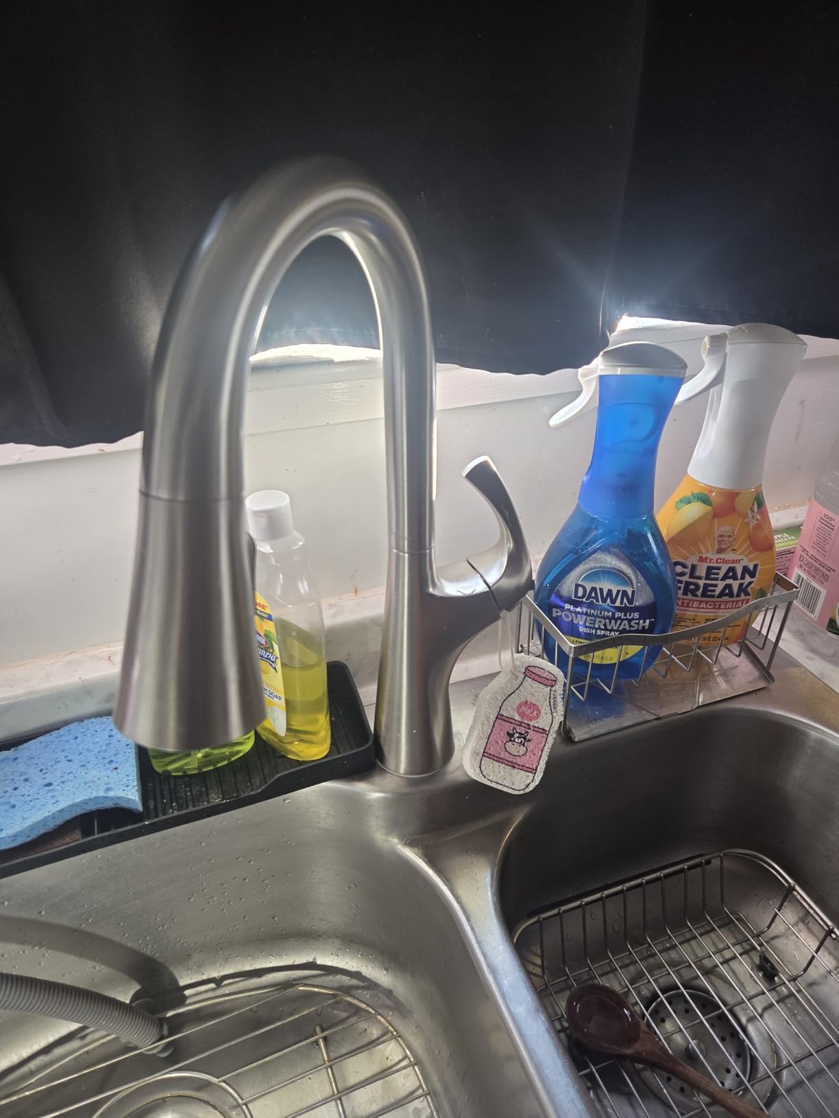 Pfister Talega Kitchen Sink Faucet with Pull Down Sprayer Single Handle High Arc Spout Spot Defense Stainless Steel NSF Certified 1 or 3 Hole Installation F5297TEGS customer photo 1