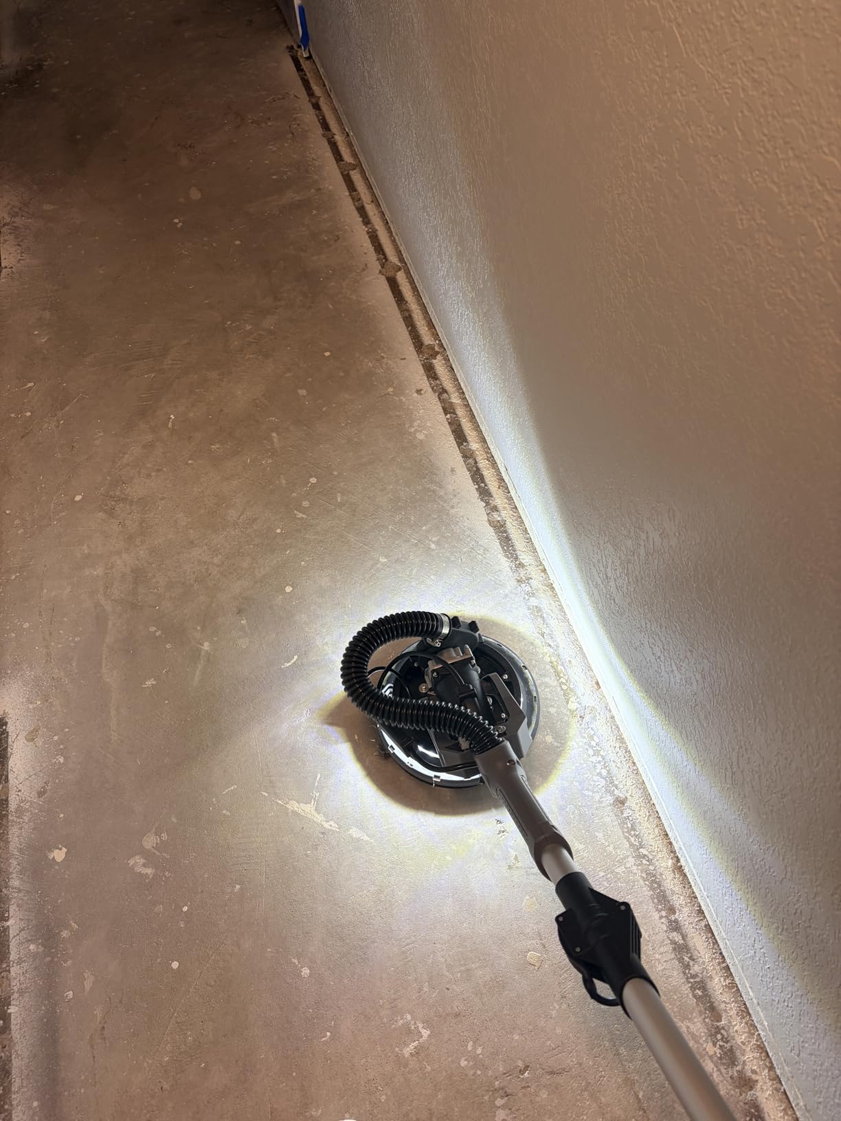 MYTOL Electric Drywall Sander with Vacuum Dust Collection, Variable Speed, LED Light, Foldable Handle, Sanding Discs & Grids customer photo 1