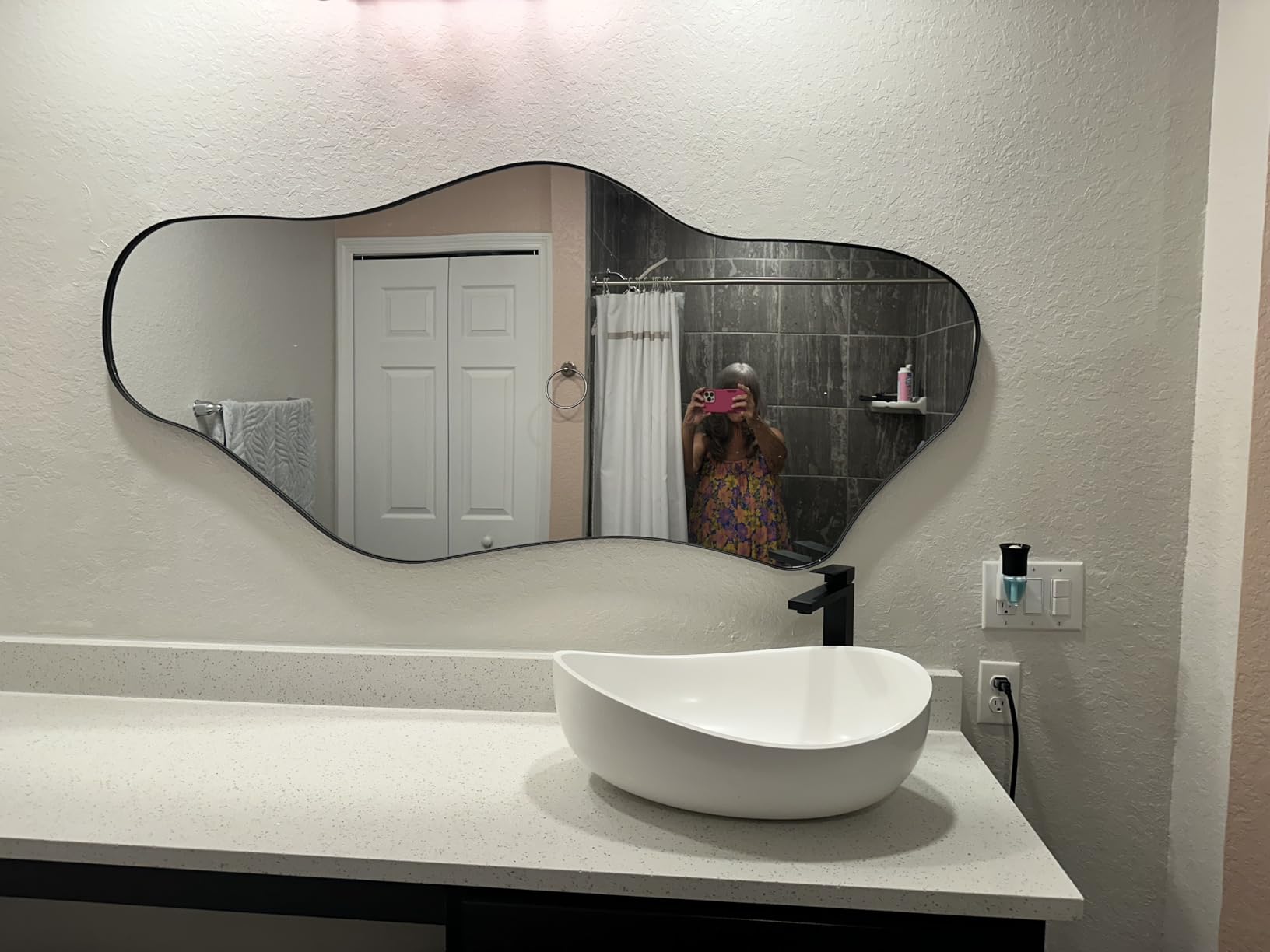 Oval Vessel Sink, Stone Resin Bathroom Sink in Matte White with Pop-Up Drain, Modern Countertop Sink 22.44