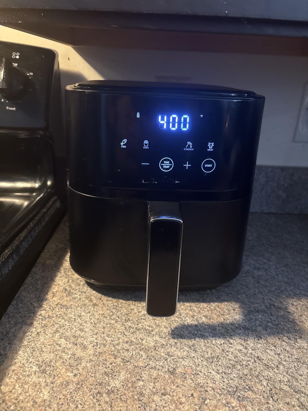 Chefman Air Fryer 4 QT Compact Airfryer with Hi-Fry Technology for Extra Crisp, Touchscreen Controls with 4 Presets customer photo 2