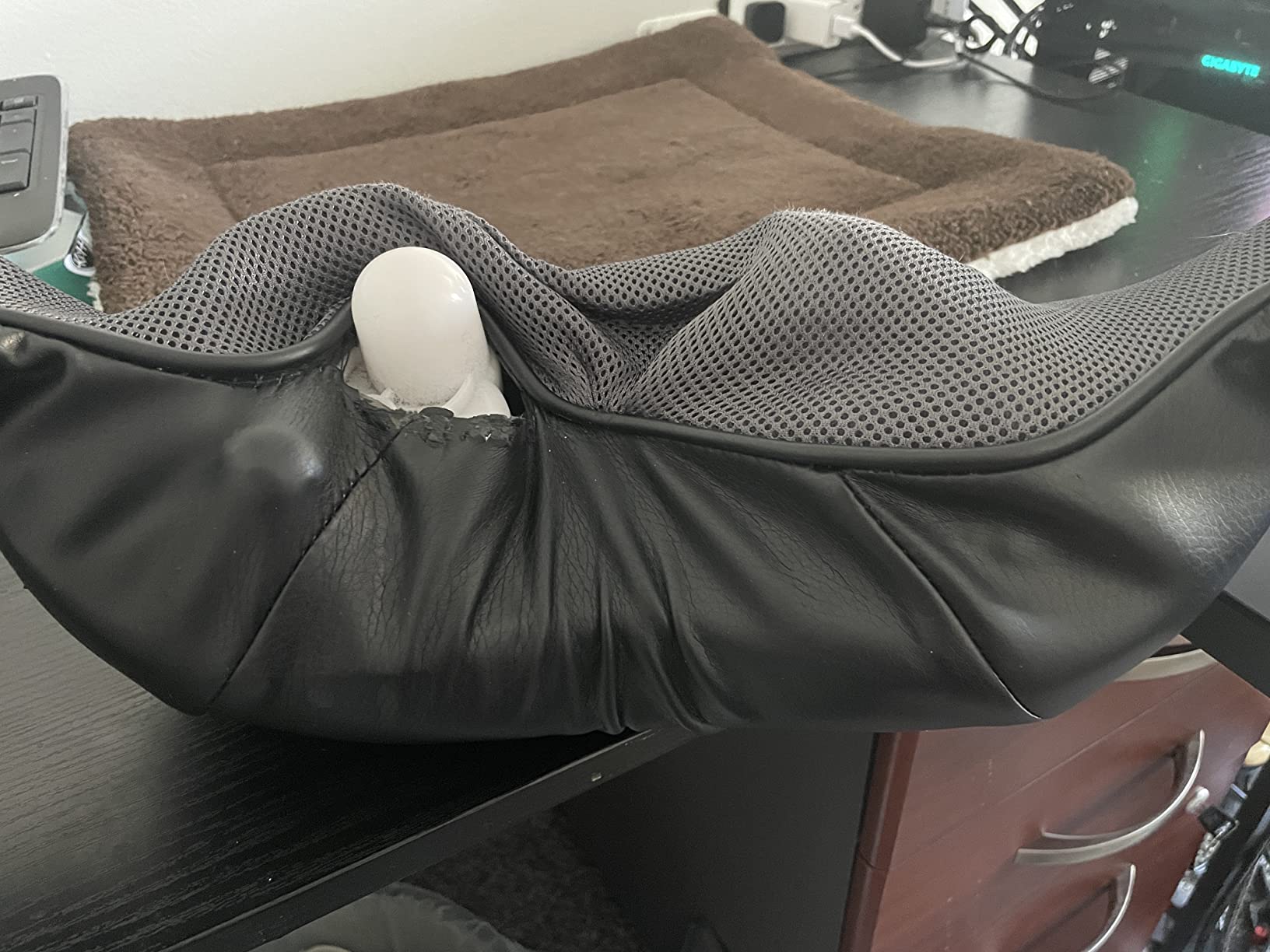 Nekteck Neck Massager, Cordless 6D Shiatsu Neck and Back Massager, Neck Massager for Pain Relief Deep Tissue, Ideal Gift for Men and Women, Ideal for Home, Office and Car, with Heat, Black customer photo 1
