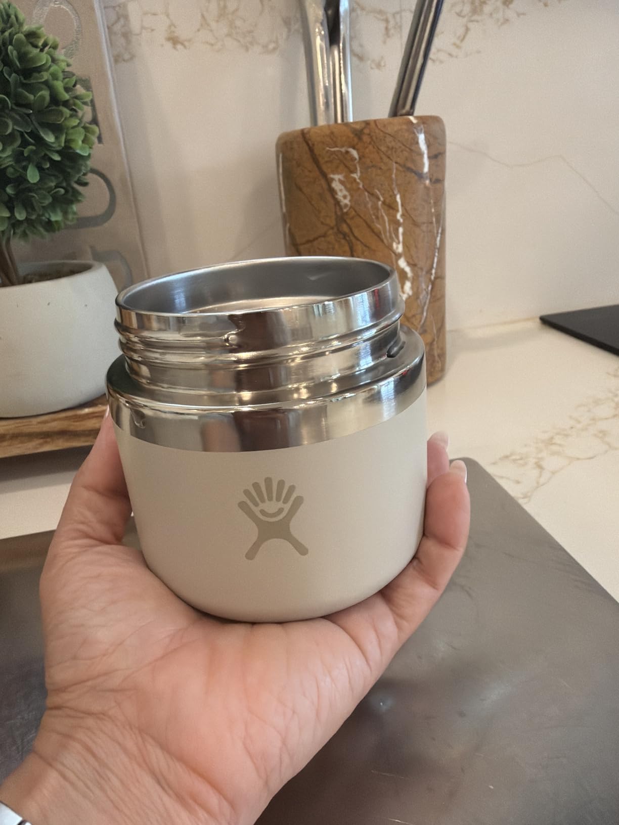 Hydro Flask 20 Oz Food Jar - Insulated Stainless Steel Snack Container (Black) customer photo 1