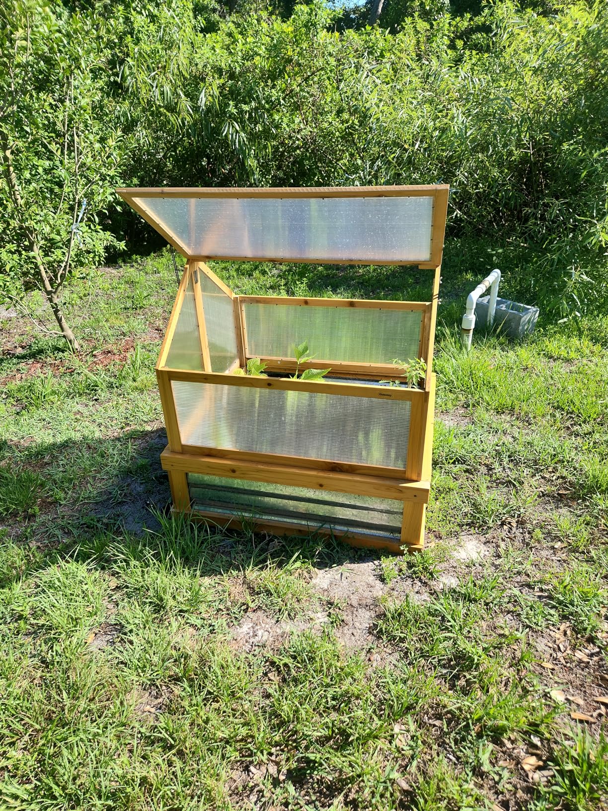 Outsunny Raised Garden Bed with Polycarbonate Greenhouse, Wooden Cold Frame Greenhouse, Garden Flower Planter Protection, Peak Roof, 35.5