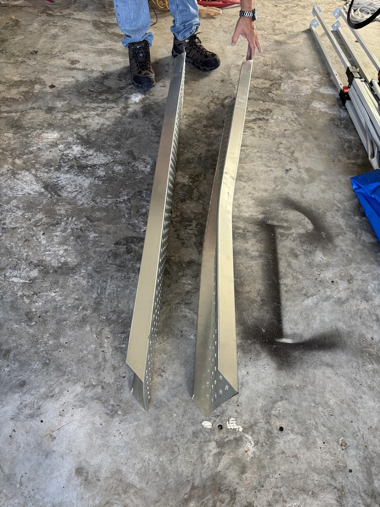 DNA Motoring 63in A3 Steel Versatile Loading Ramp for Hand Truck, Bicycle, Motorcycle, ATV & More, 880 pounds Each Pair Capacity, TOOLS-00466 customer photo 1