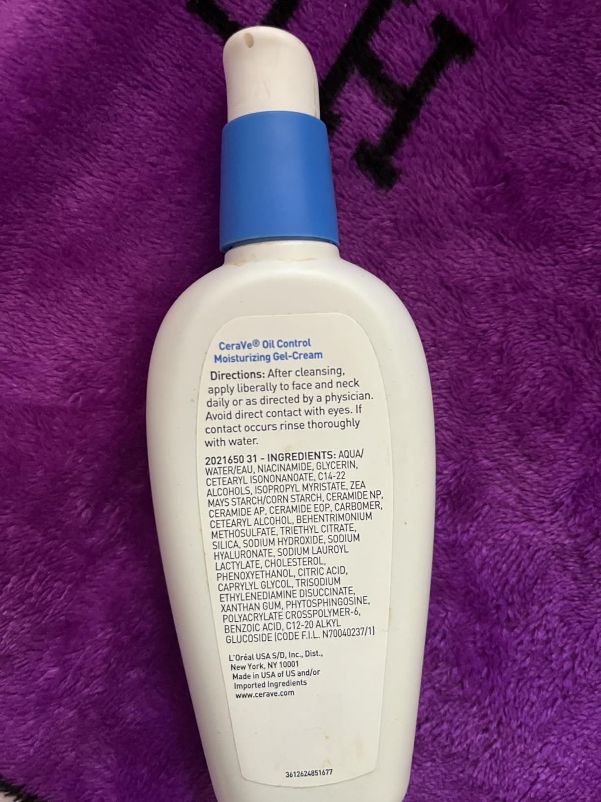 CeraVe Oil Control Moisturizing Gel-Cream, Face Moisturizer for Oily Skin, Niacinamide, Hyaluronic Acid & Oil Absorbing Technology To Rebalance Oily Skin, Non-Comedogenic, Fragrance Free & Oil-Free customer photo 2