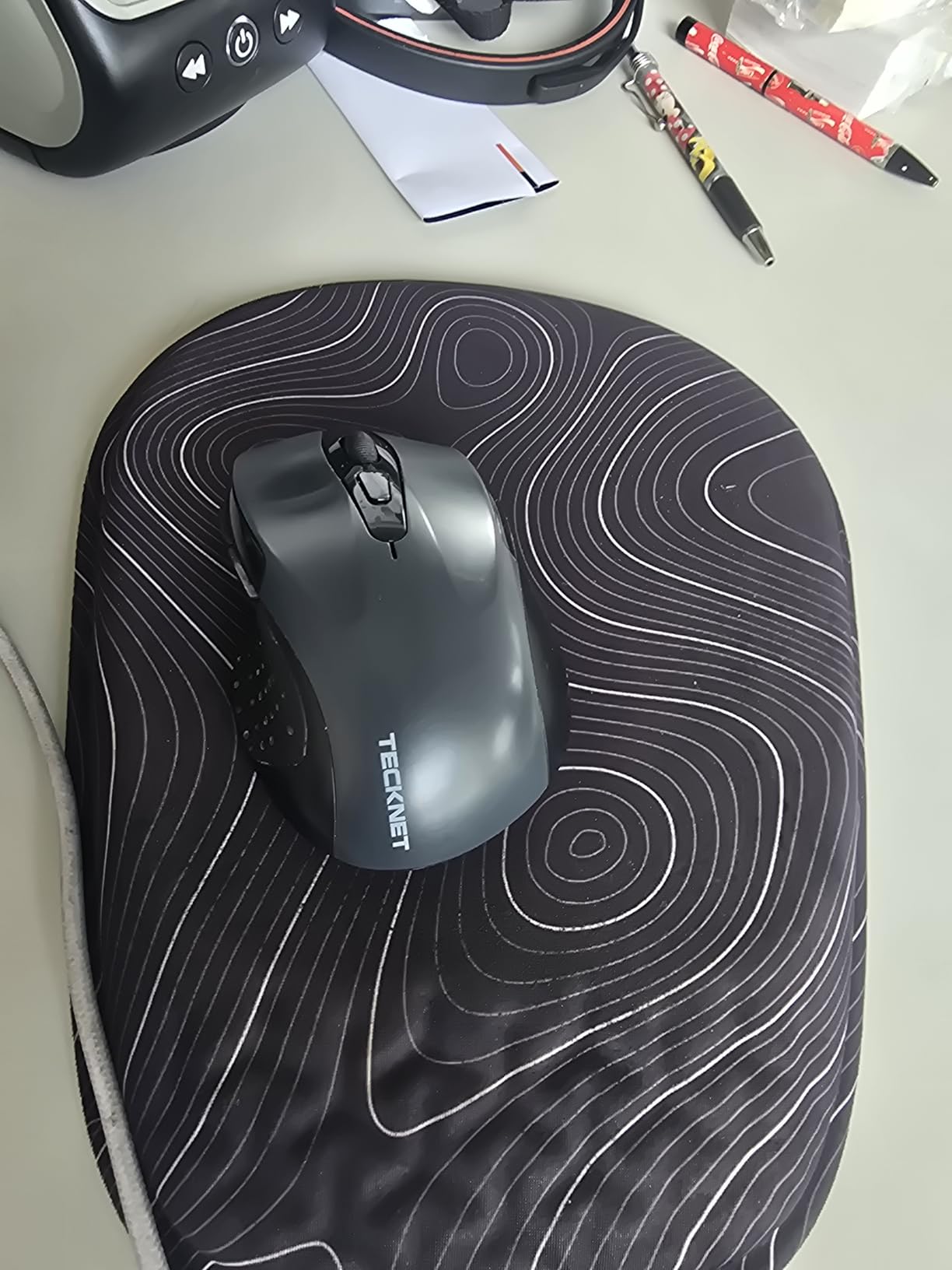 TECKNET Wireless Mouse, 2.4G Ergonomic Optical Mouse, Computer Mouse for Laptop, PC, Computer, Chromebook, Notebook, 6 Buttons, 24 Months Battery Life, 2600 DPI, 5 Adjustment Levels - Black customer photo 2