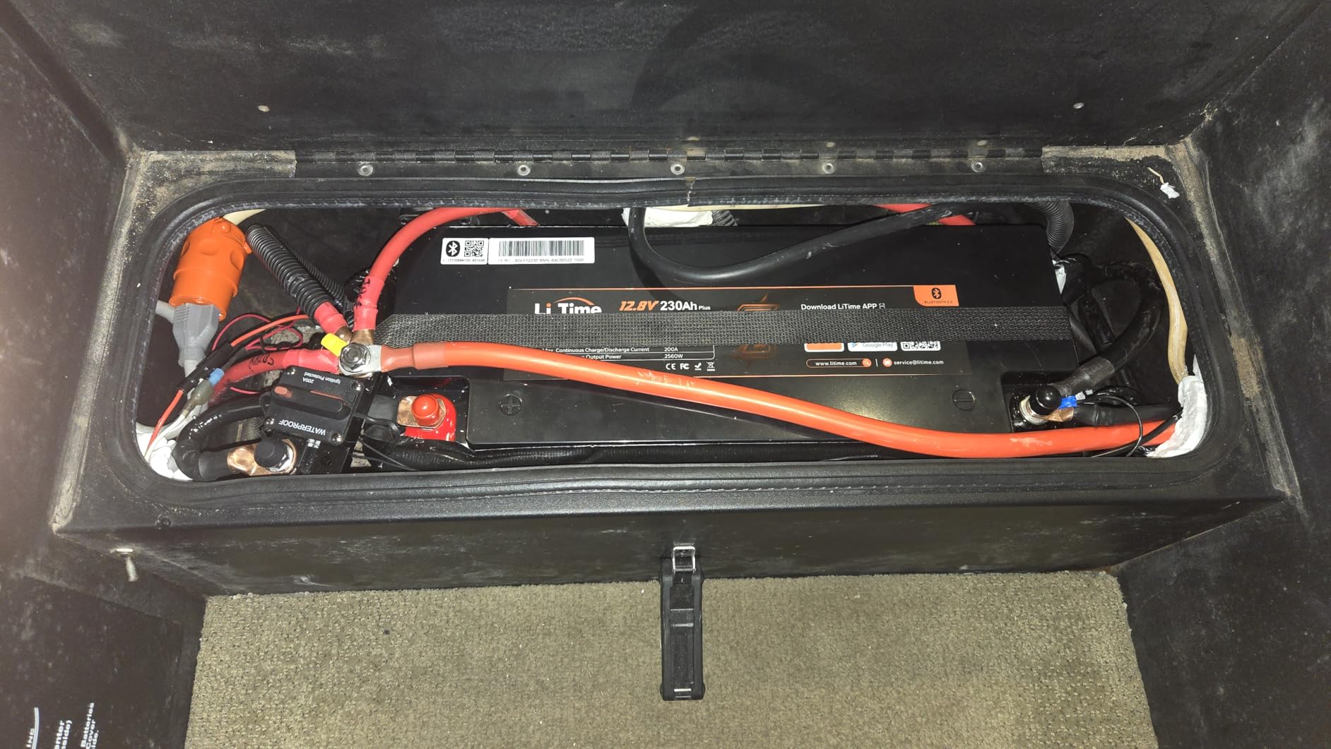 LiTime 12V 200Ah Lithium Battery, LiFePO4 Battery with 100A BMS, Max. 15000 Deep Cycles, Backup Power for RV, Travel Trailer, Marine customer photo 2