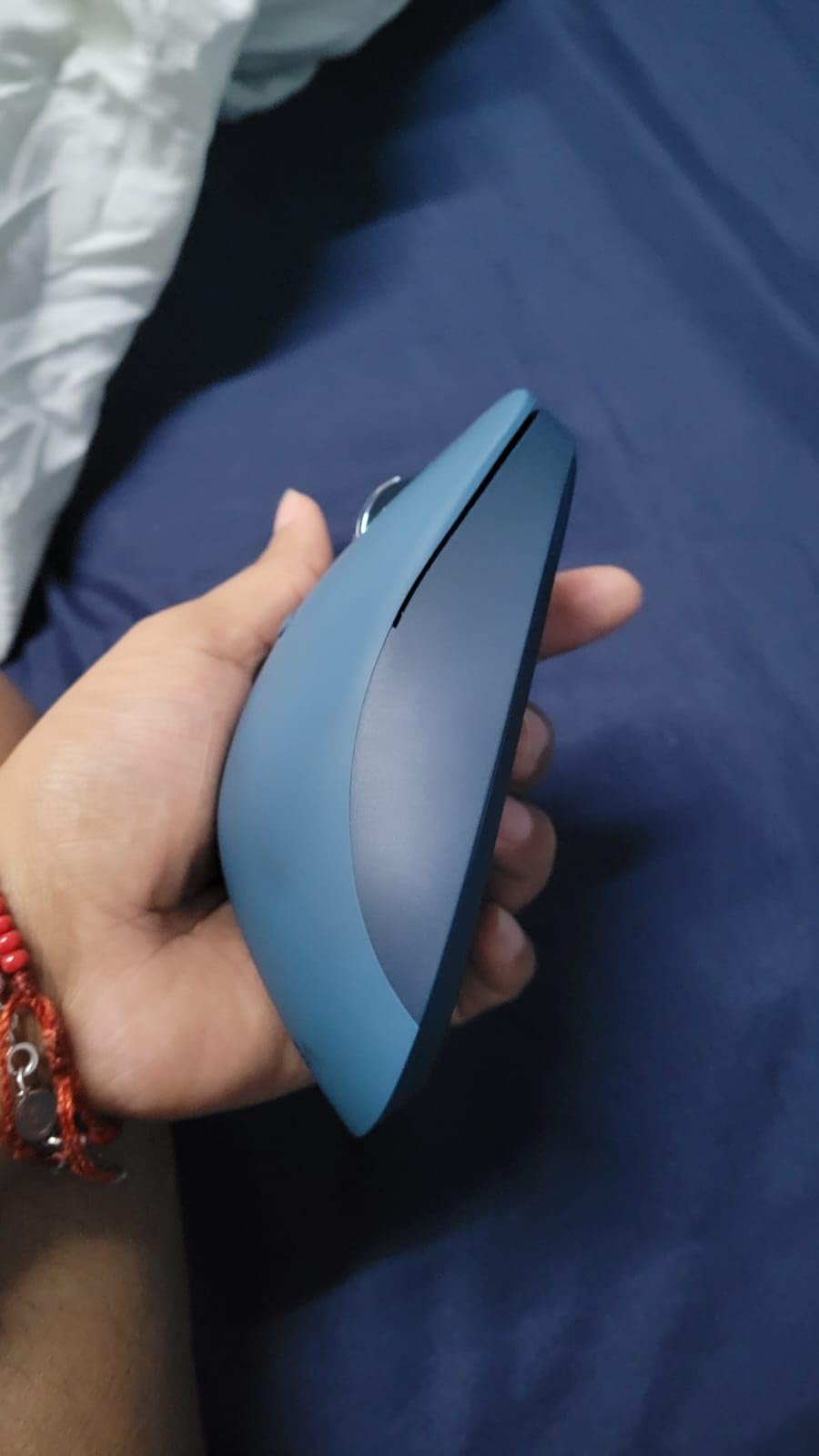 Lenovo Yoga Pro Mouse, Bluetooth, USB-C Rechargable, Dual Mode Bluetooth, 6 Button, Right Handed Design, Ergonomic Design, Programmable Buttons, 2-Way Metal Scroll Wheel, Tidal Teal customer photo 2