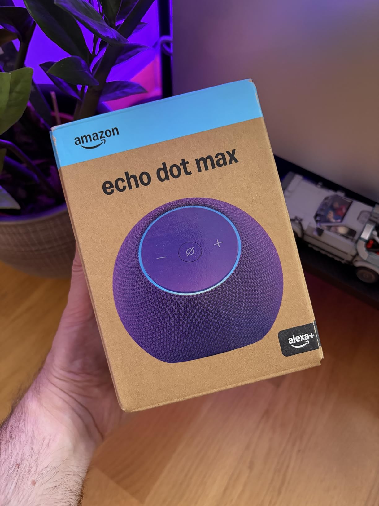 Echo Dot Max (newest model), Alexa speaker with room-filling sound and nearly 3x bass, Great for living rooms and medium-sized spaces, Designed for Alexa+, Glacier White customer photo 2