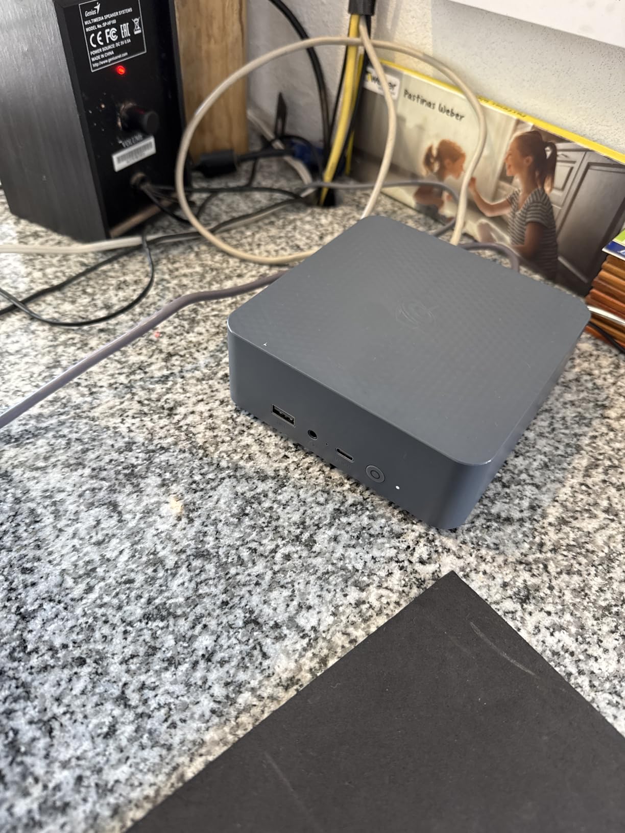 Beelink EQR5 Mini PC, AMD Ryzen 5 5500U(7nm, 6C/12T) up to 4GHz, Mini Computer 16GB DDR4 RAM 500GB PCIe3.0x4 SSD, Micro PC 4K@60Hz Dual HDMI Display/WiFi6/BT5.2/Office/Home/HTPC/W-11 Pro customer photo 1