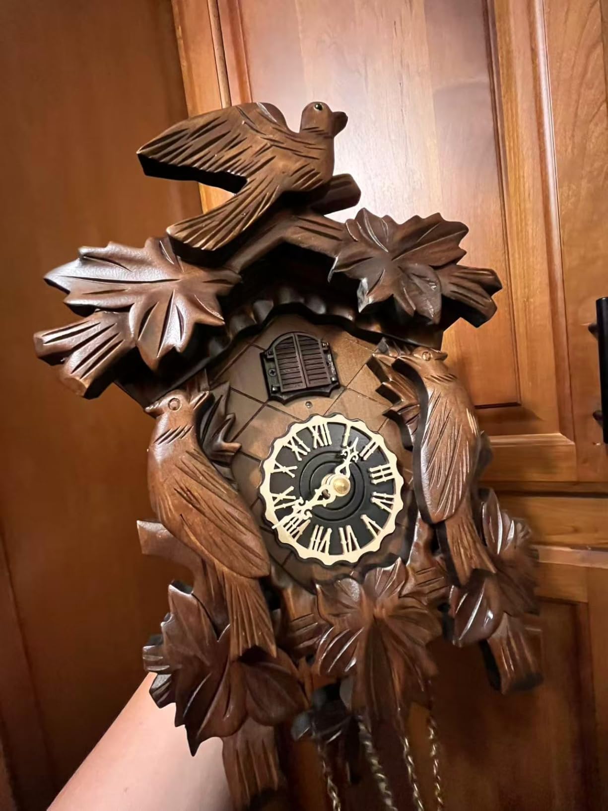 Kintrot Cuckoo Clock, Traditional Black Forest Handcrafted Wooden Quartz Clock for Wall Antique Decroration with Maple Leaf Pendulum, 12 Melodies, Night Sensor and Singing Bird customer photo 1