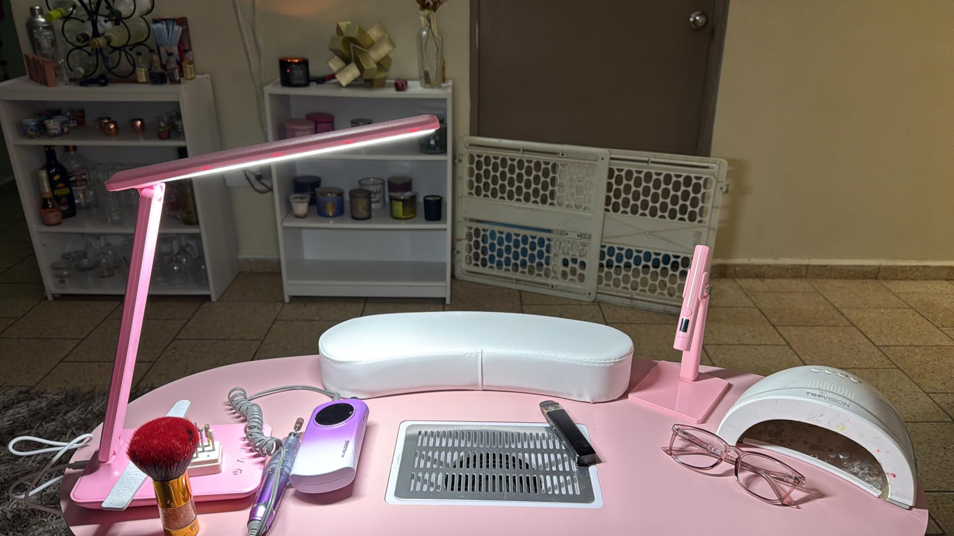 AGESISI Portable Manicure Table Nail Desk with Charging Station & Dust Collector, Foldable Nail Tech Table for Technician Spa Salon Workstation with Wrist Pad 4 Lockable Wheels, 36-inch, Black customer photo 2