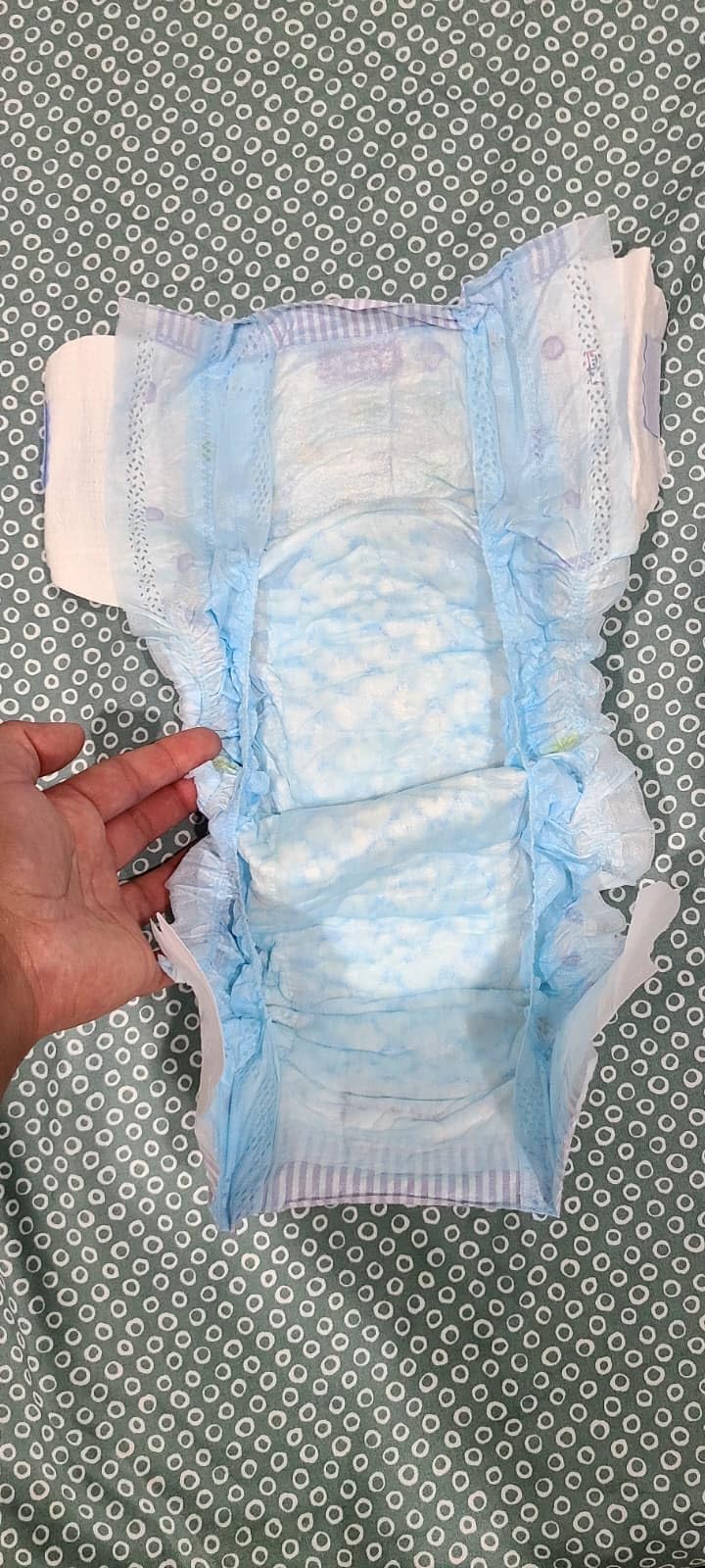 Luvs Diapers - Size 1, 116 Count, Bluey Platinum Protection Baby Diaper customer photo 1