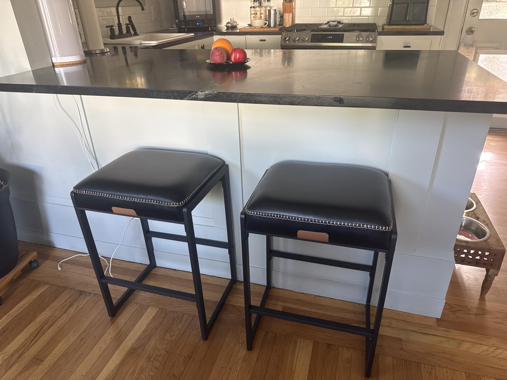 VASAGLE EKHO Collection - Bar Stools Set of 4, Counter Height Bar Stools, Synthetic Leather with Stitching, Mid-Century Modern Counter Stools, 26-Inch Tall, Kitchen Home Bar Dining Room, Caramel Brown customer photo 2