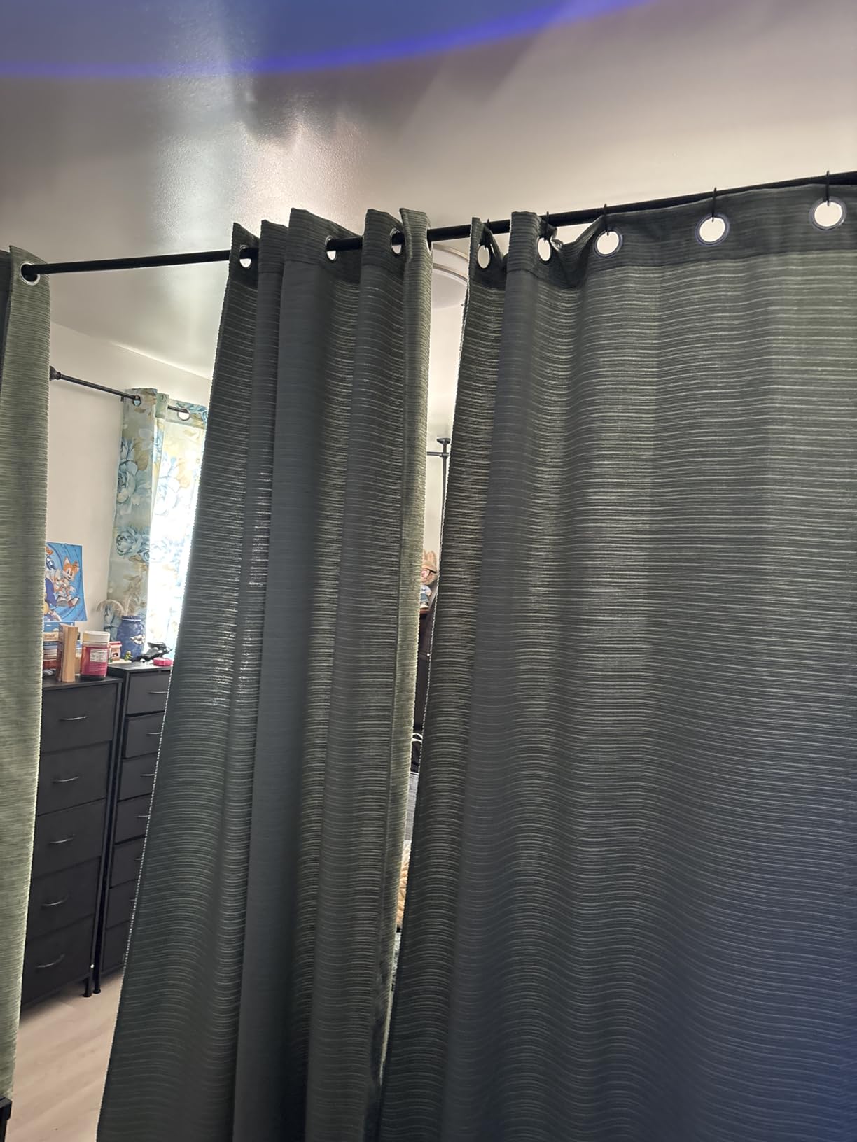 SUNALLY Room Divider Curtain Rod, No Drilling Room Separator for Space Partition Adjustable 4-10ft(H) 28-70inch(W) Heavy Duty Temporary Wall Divider Floor to Ceiling Tension Rod, Black customer photo 2